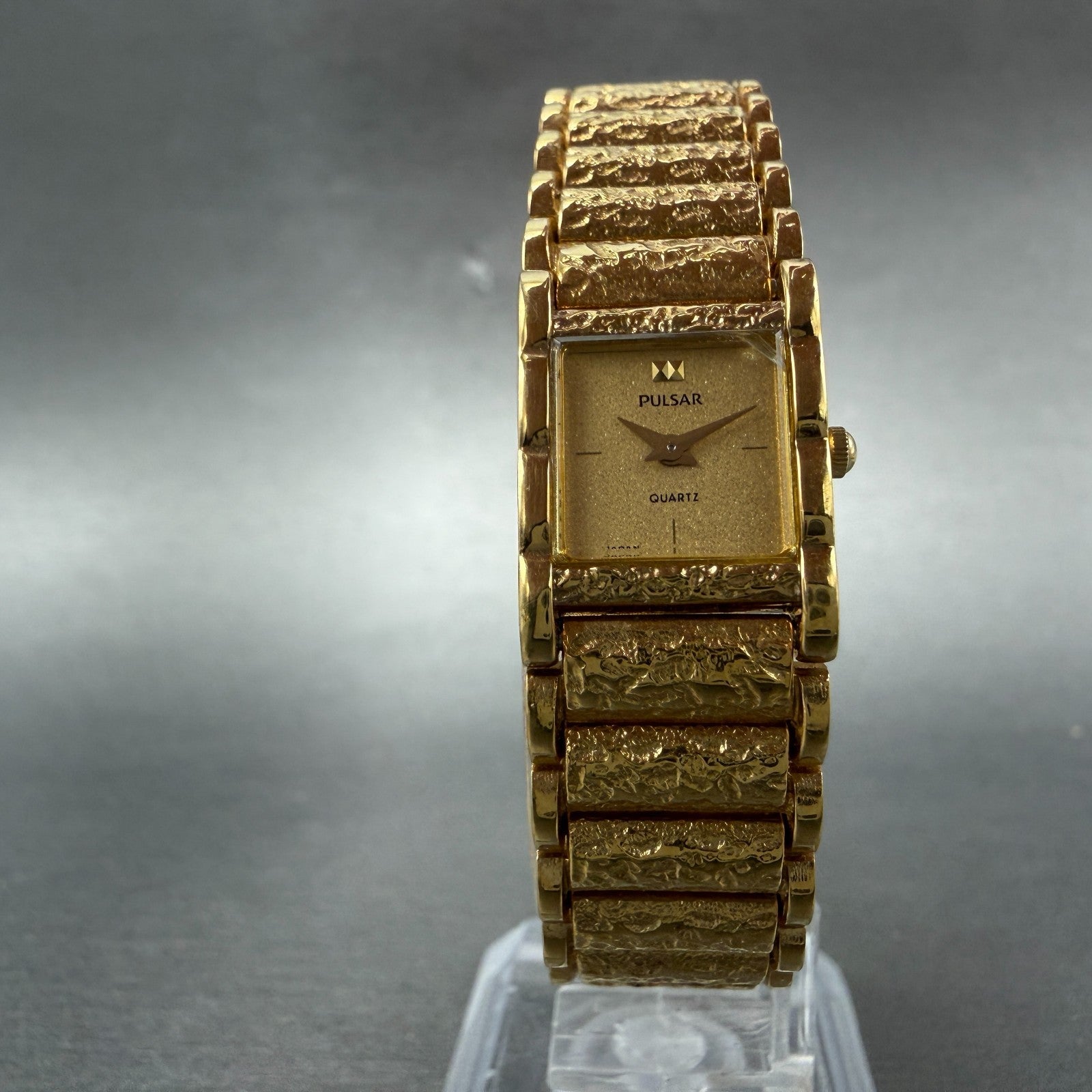 Pulsar Watch Women 15mm Gold Dial Gold Nugget Rectangle Y520-5010 New Batt NOS5