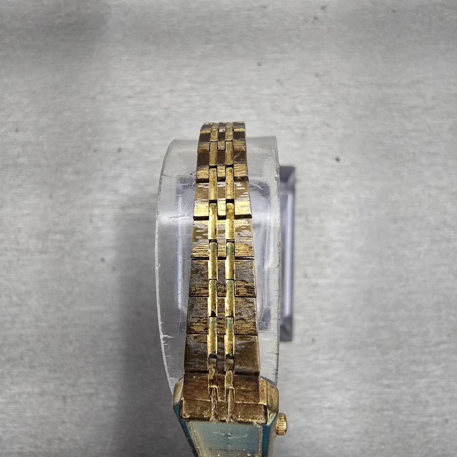 Citizen CQ Watch Women 13nn Champagne Dial Gold Tone 5421-S18523 New Battery VTG4