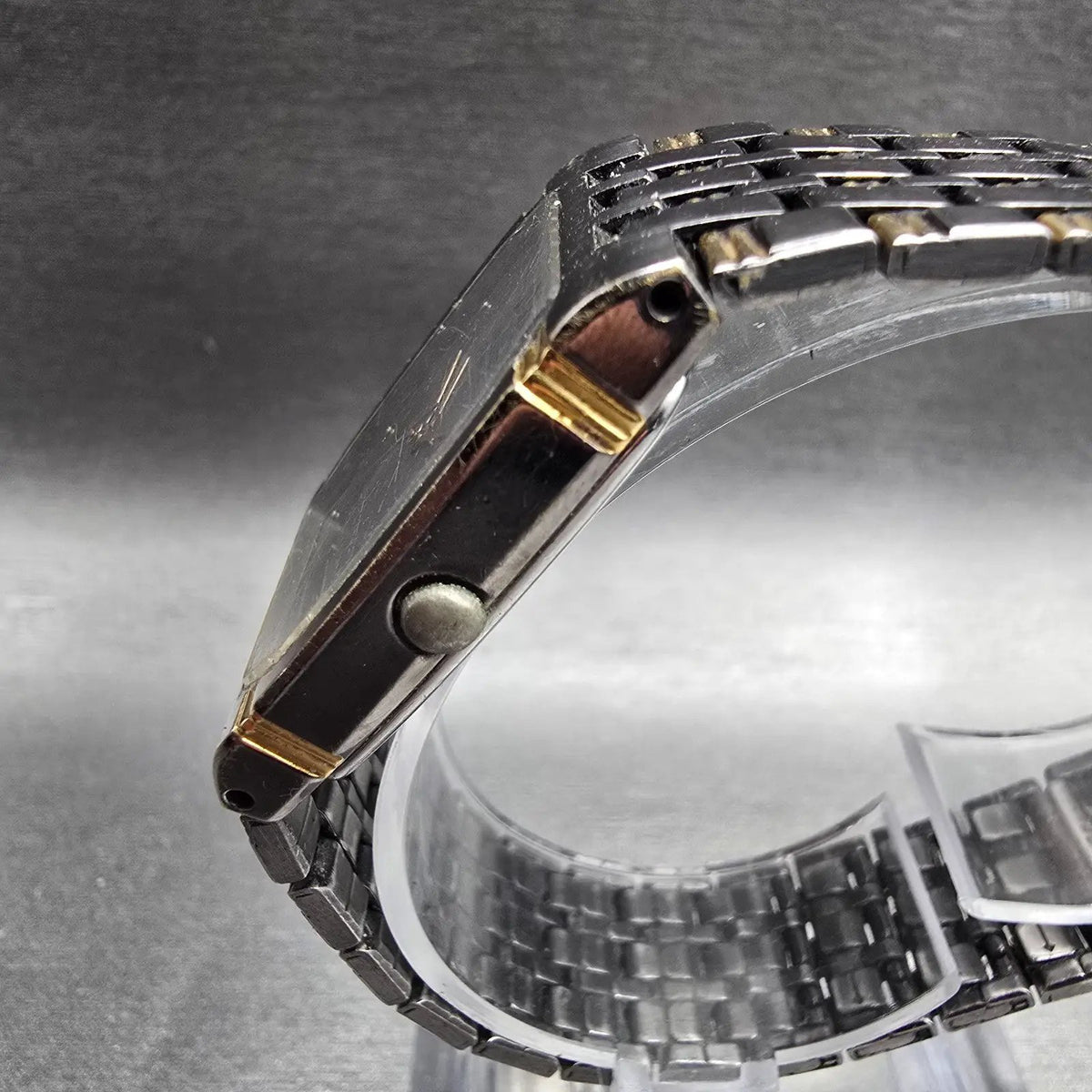 Seiko Watch Men 24mm Silver Dial Two Tone Date Rectangle 2A32-5230 New Battery2