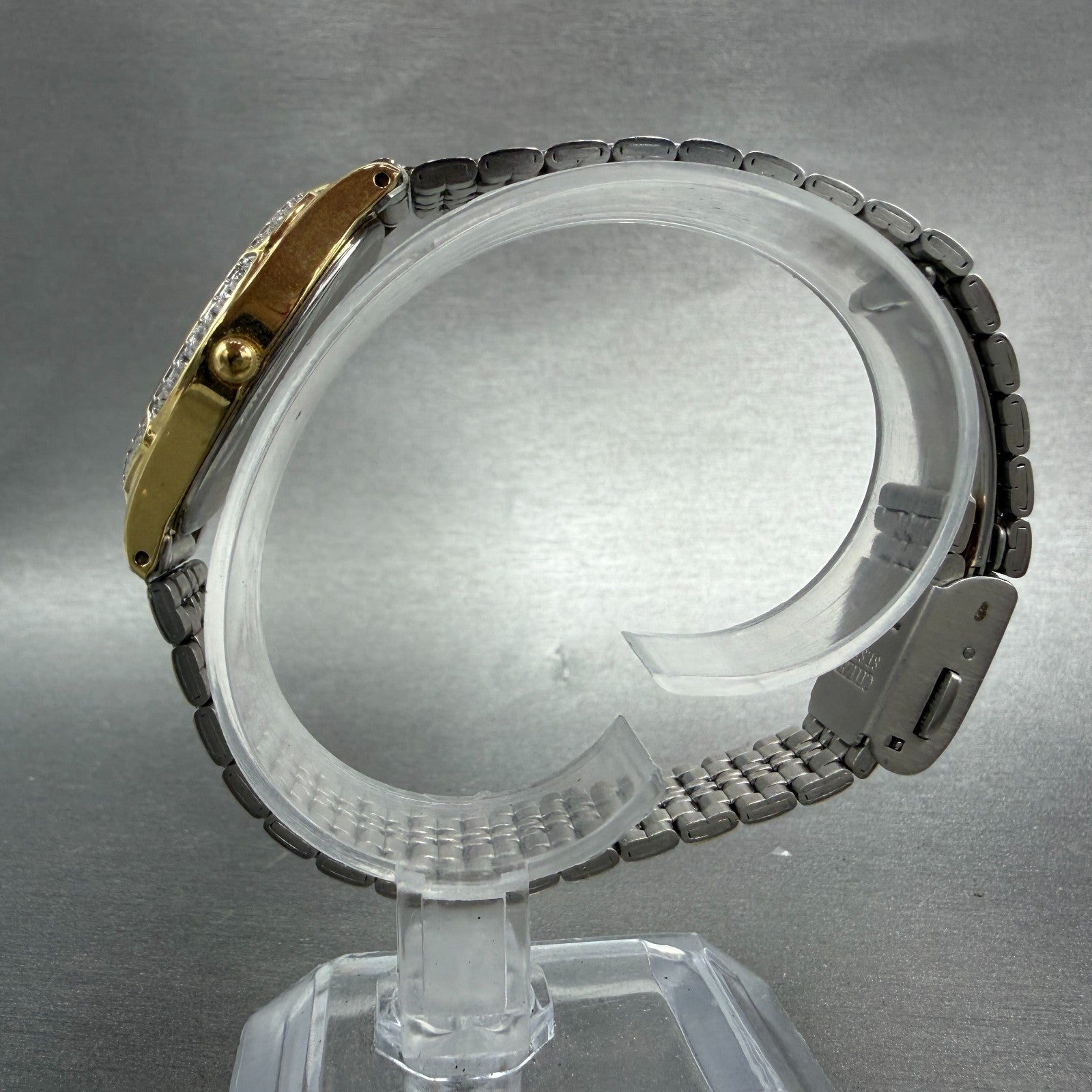 Citizen Riviere Solar Watch Women 23mm MOP Dial Two Tone Oval E031-S033063 Runs6