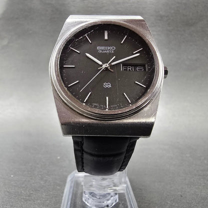 Seiko SQ Watch Men 34mm Black Dial Silver Tone Daydate Round 7813-6019 New Batt6