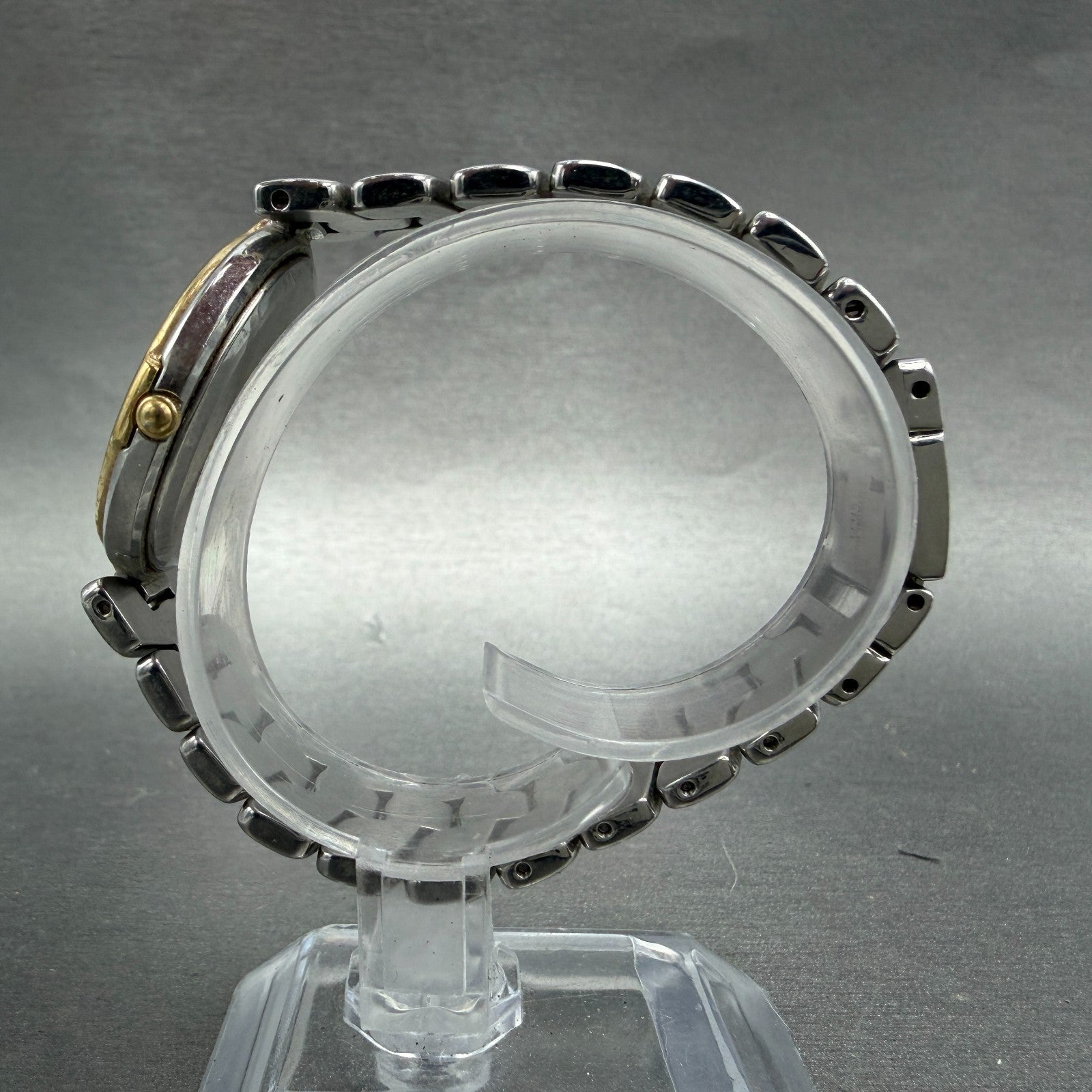 Cyma Sealord Watch Men 31mm White Dial Two Tone Round 304 New Battery VTG6