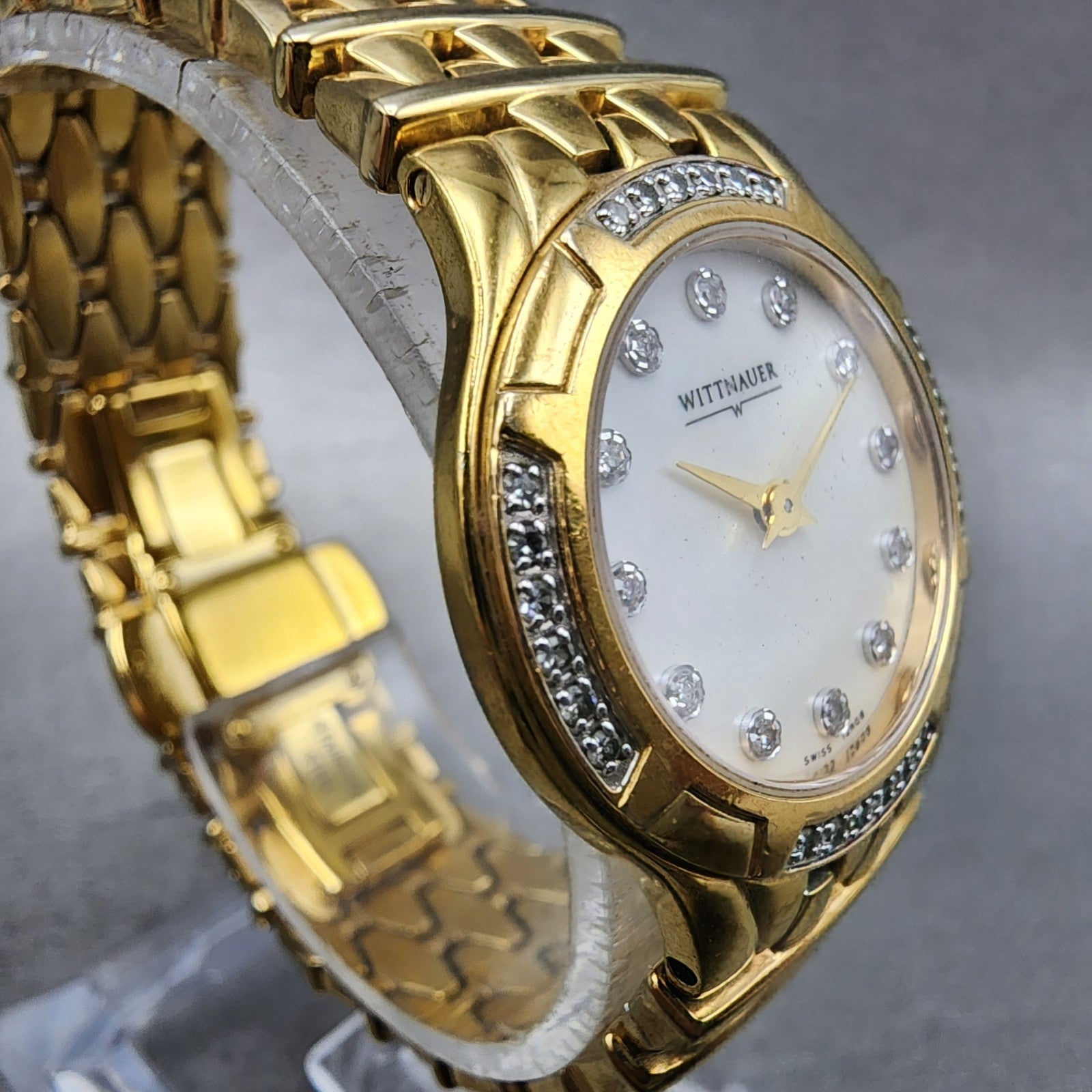 Wittnauer Watch Women 25mm MOP Dial Gold Tone Diamond Bezel Round New Battery3