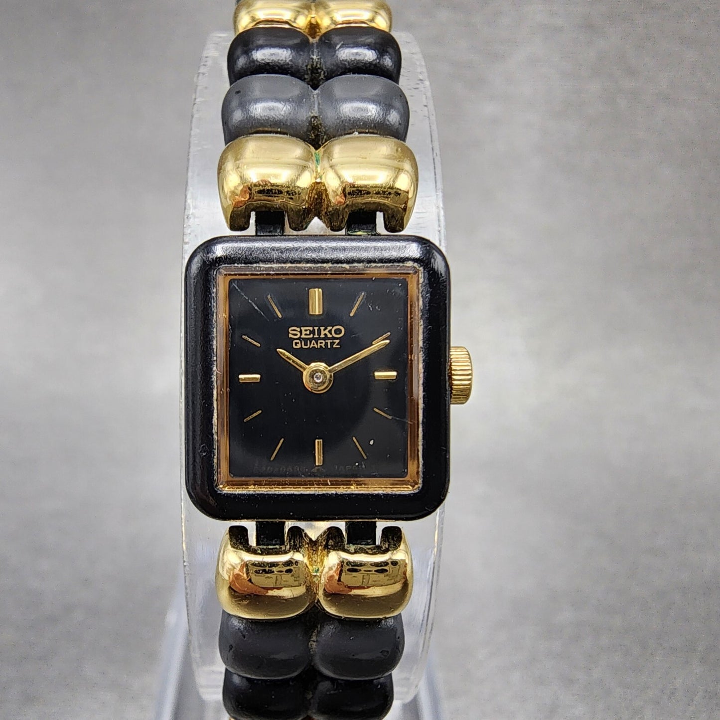 VTG Seiko Watch Women 14mm Black Dial Black Tone Rectangle 1E205540 New Battery0