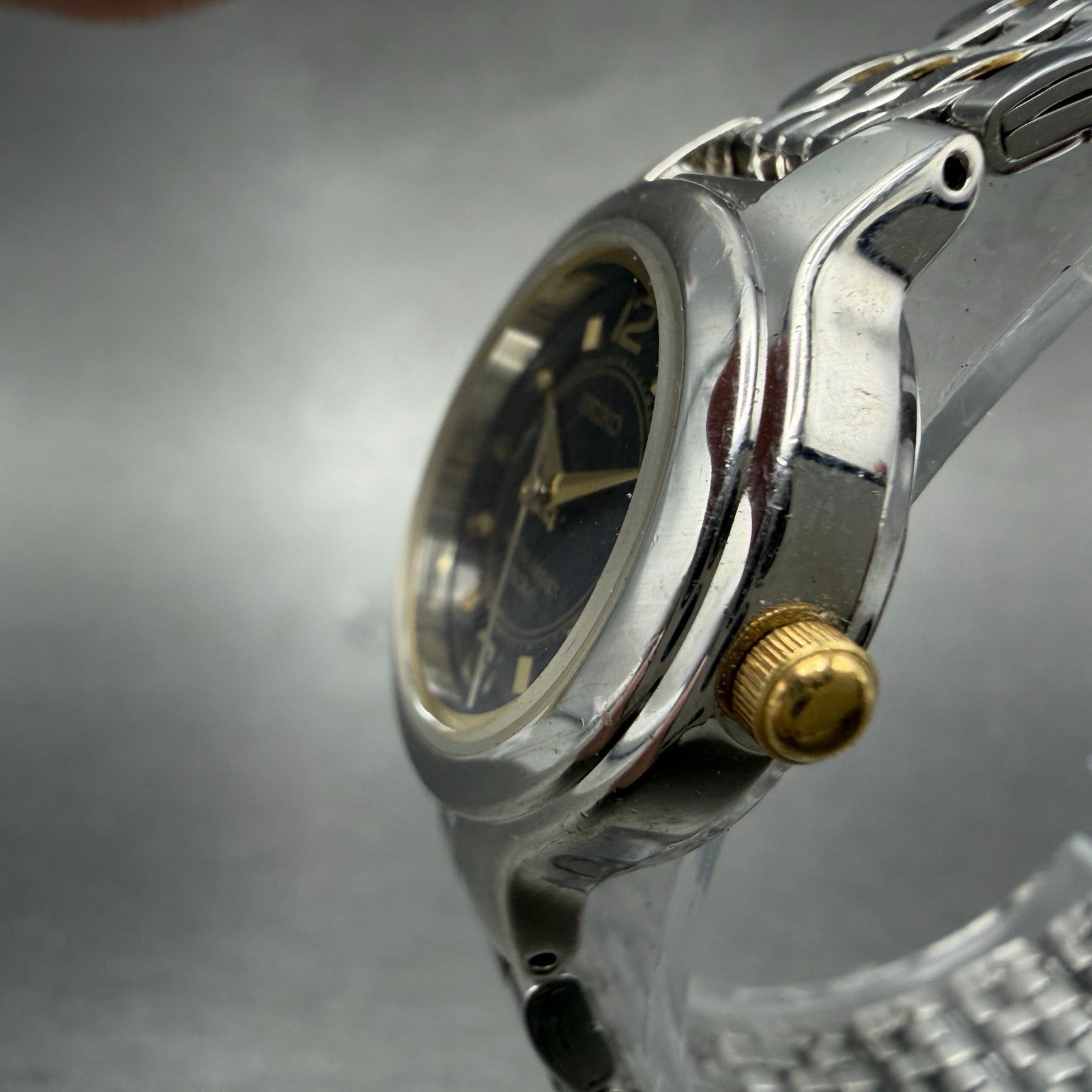 Seiko Watch Women 25mm Black Dial Two Tone Round V701-2H40 New Battery Vintage2