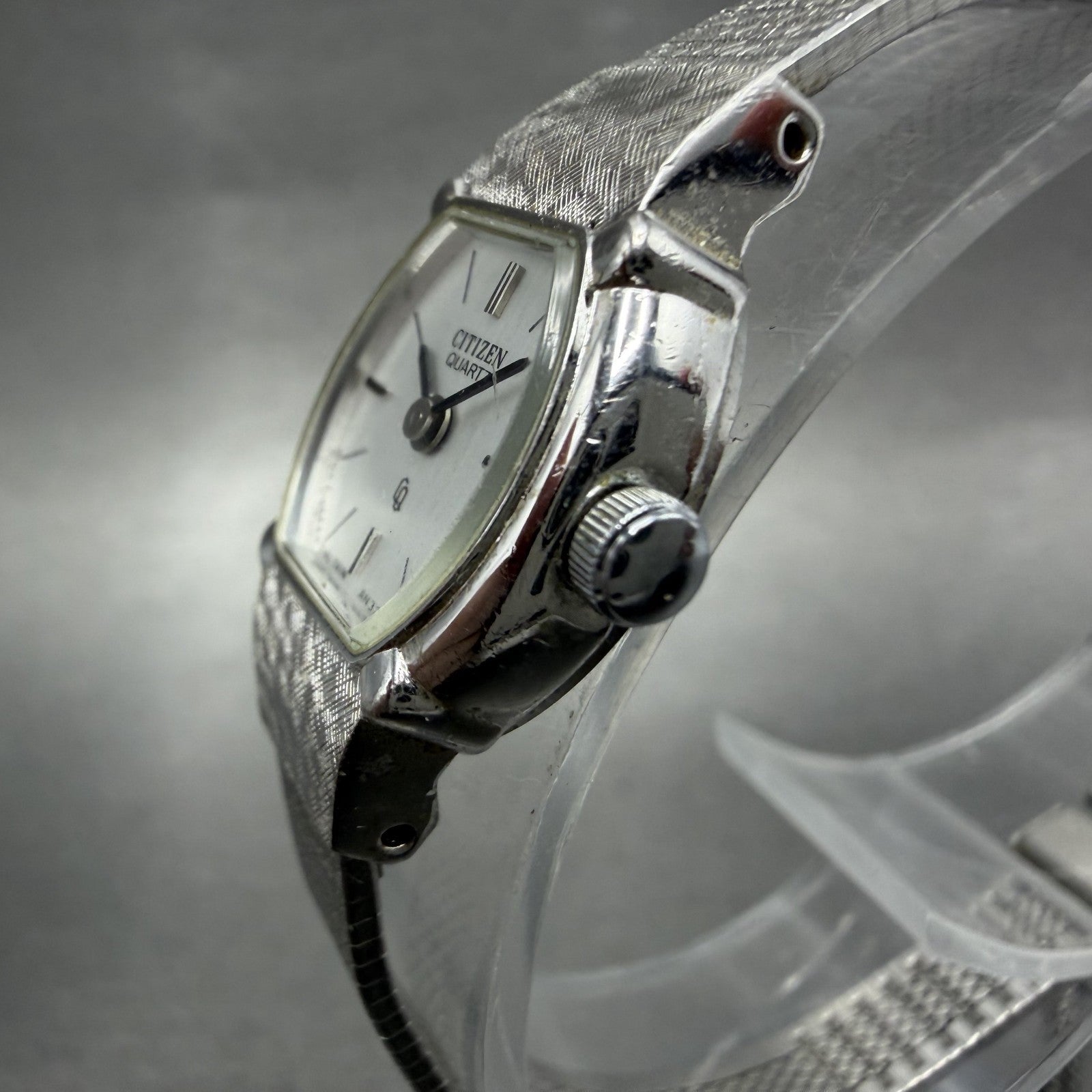 Citizen CQ Watch Women 17mm Silver Dial Silver Tone Round New Battery VTG2