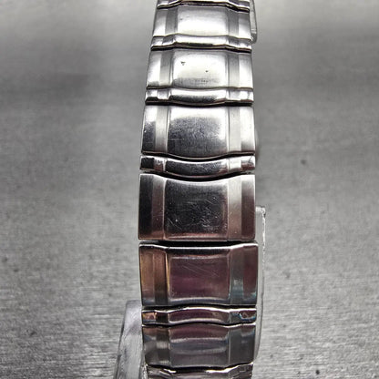 Bulova Watch Women 26mm MOP Dial Silver Tone Date Diamonds Round New Batt 96R106