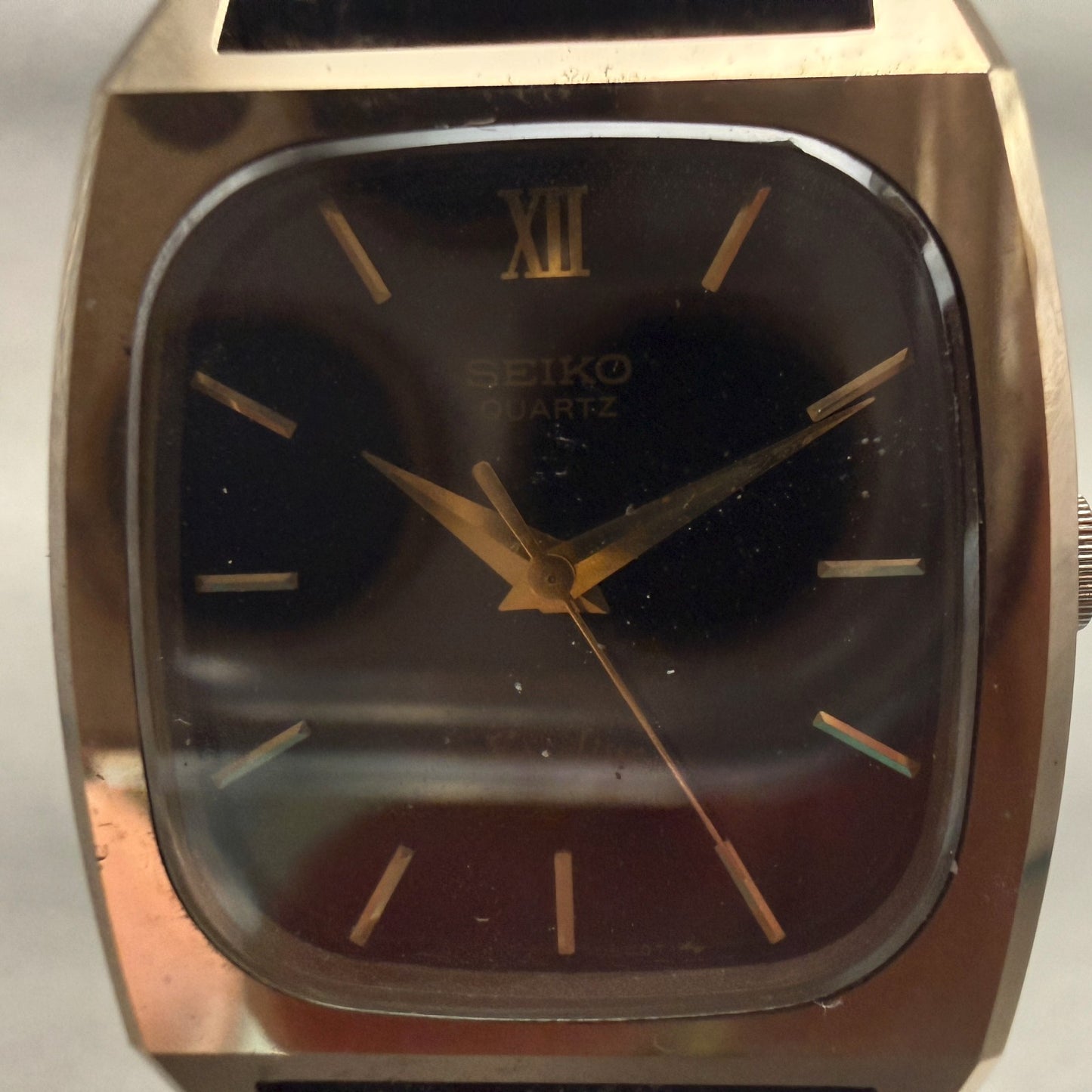 Seiko Exceline Watch Men 24mm Black Dial Gold Tone Rectangle 1421-5300 New Batt1