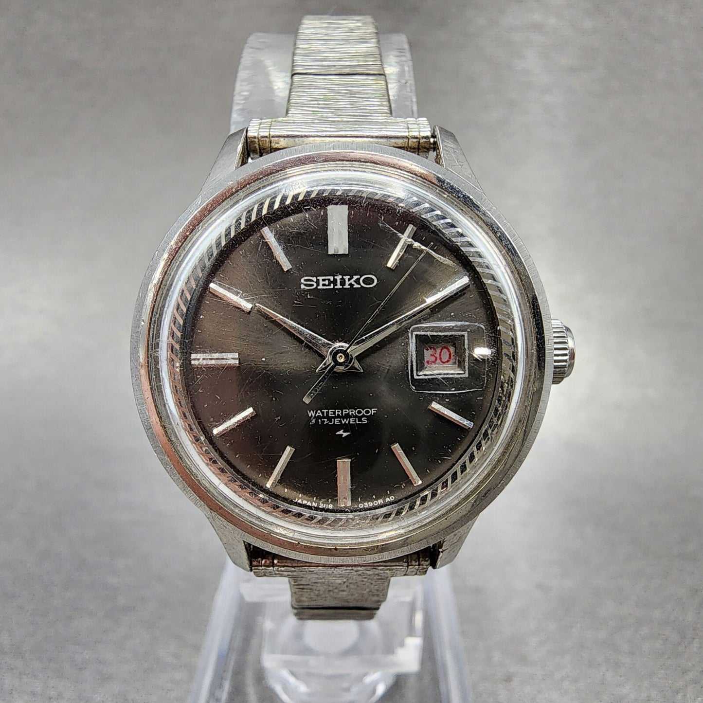 Seiko Watch Women 27mm Black dial Silver Tone Date Manual 21180340 Runs READ!!!0