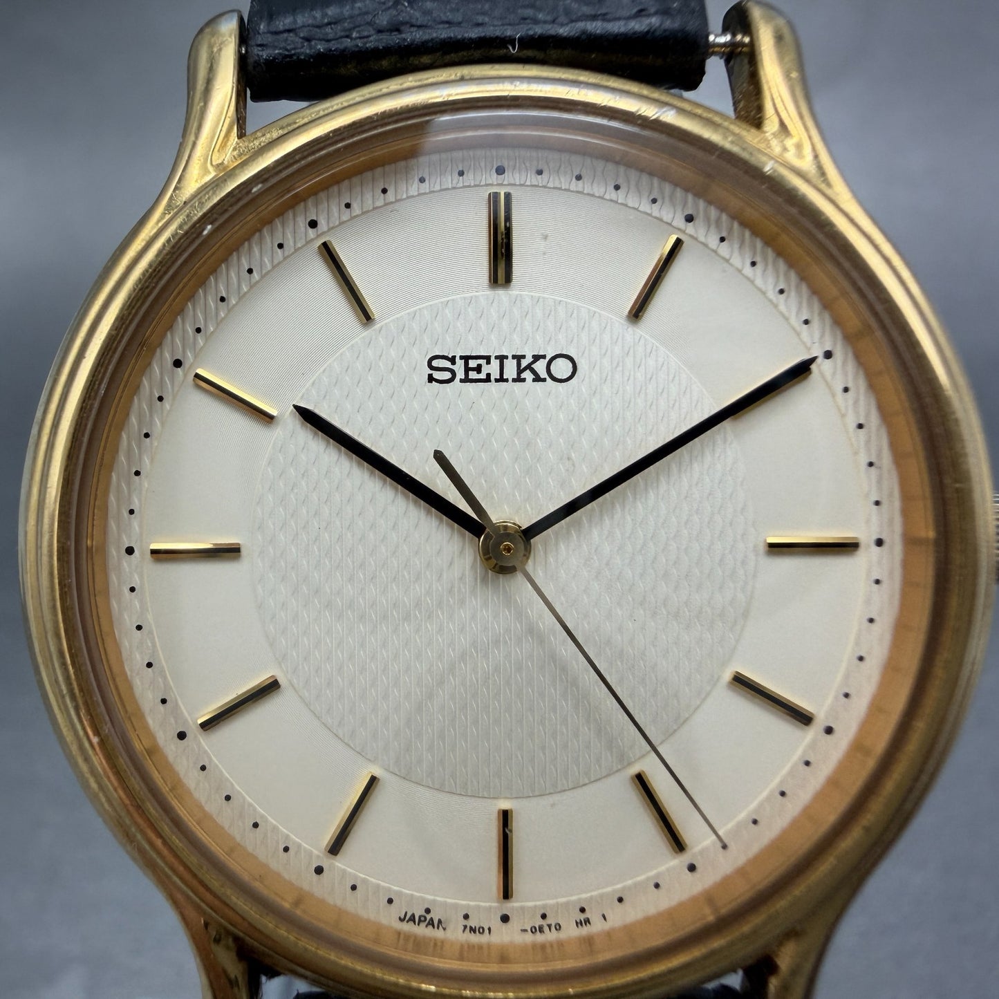 Seiko Watch Men 33mm Champagne Dial Gold Tone Round 7n01-0br0 New Battery1