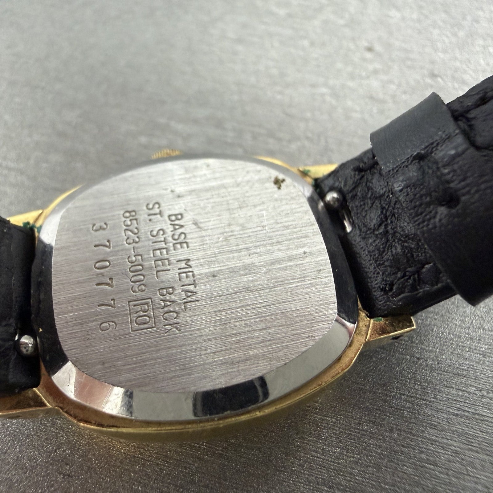 Seiko SQ Watch Women 21mm Champagne Dial Gold Tone Daydate 8523-5009 New Battery9