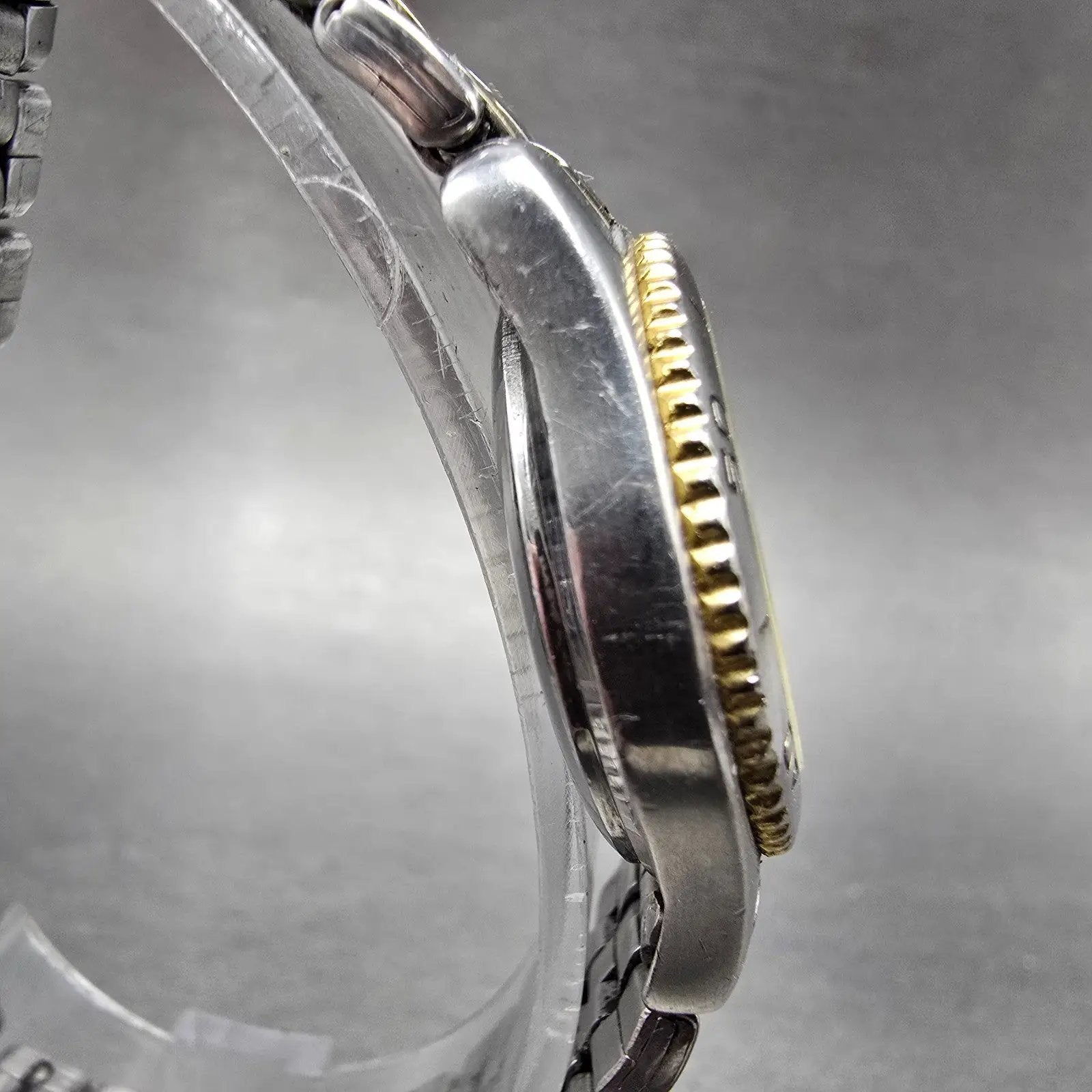 Citizen Dive Watch Women 27mm Black Dial Two Tone Daydate 6000-K06487 NewBattery3