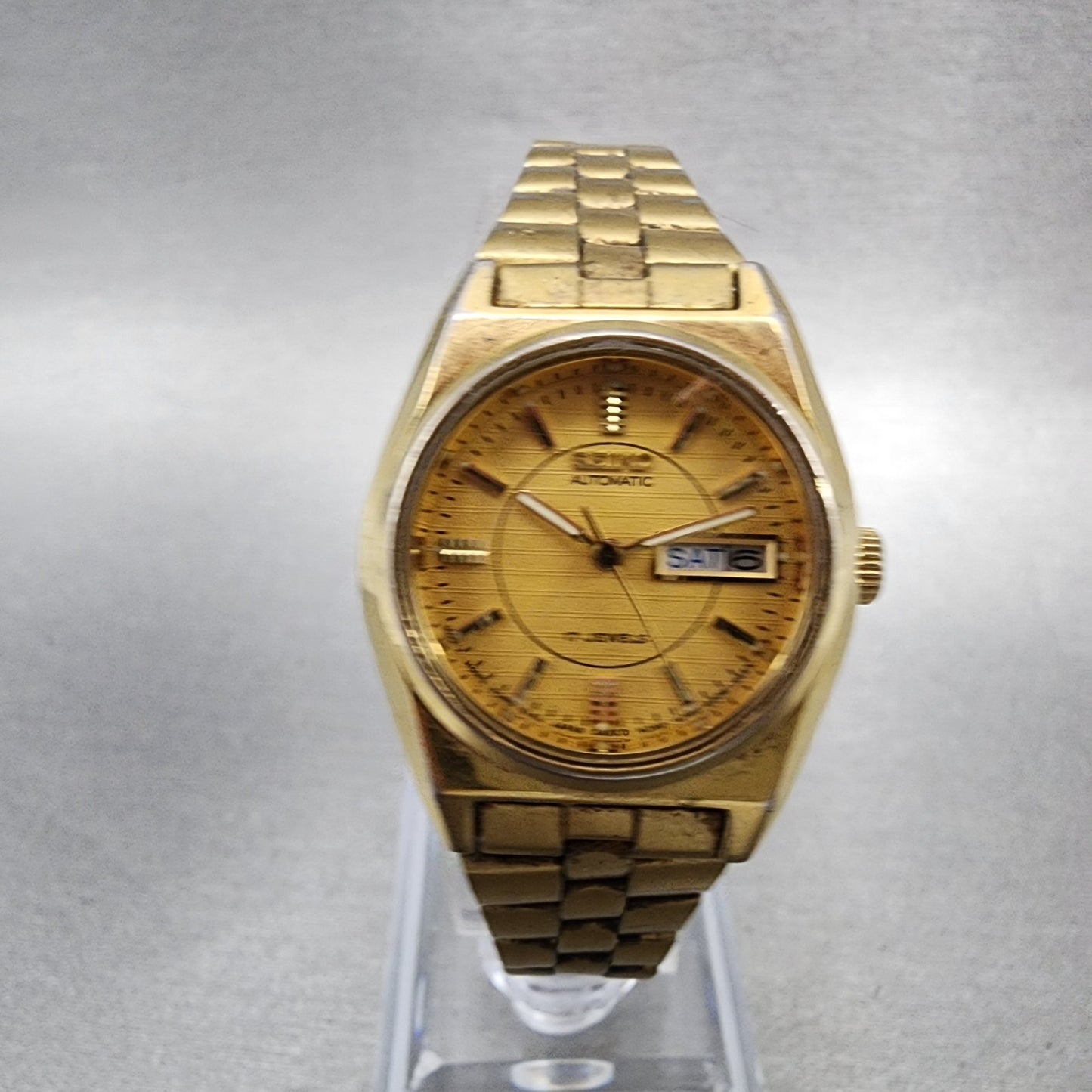 Seiko Automatic Watch Women 25mm Champagne Dial Gold Tone Daydate 42060469 Runs1
