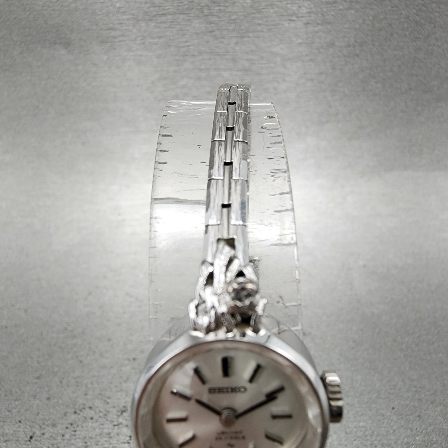 Seiko Special Watch Women 17mm Silver Dial Silver Round 11400050 Manual Runs4