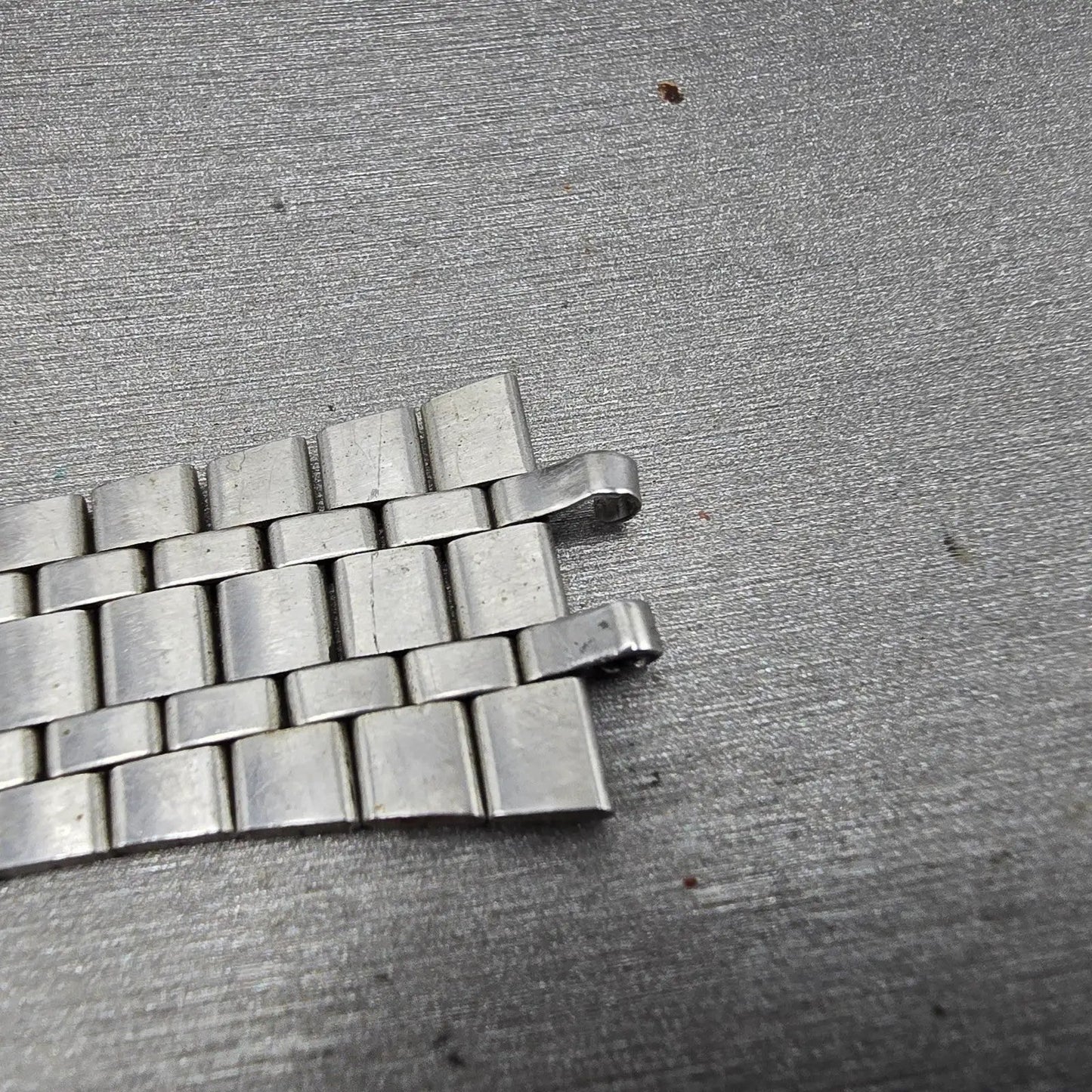 Seiko SQ Bracelet 20mm Stainless Steel Silver Tone Tri Folding Clasp VTG 610506