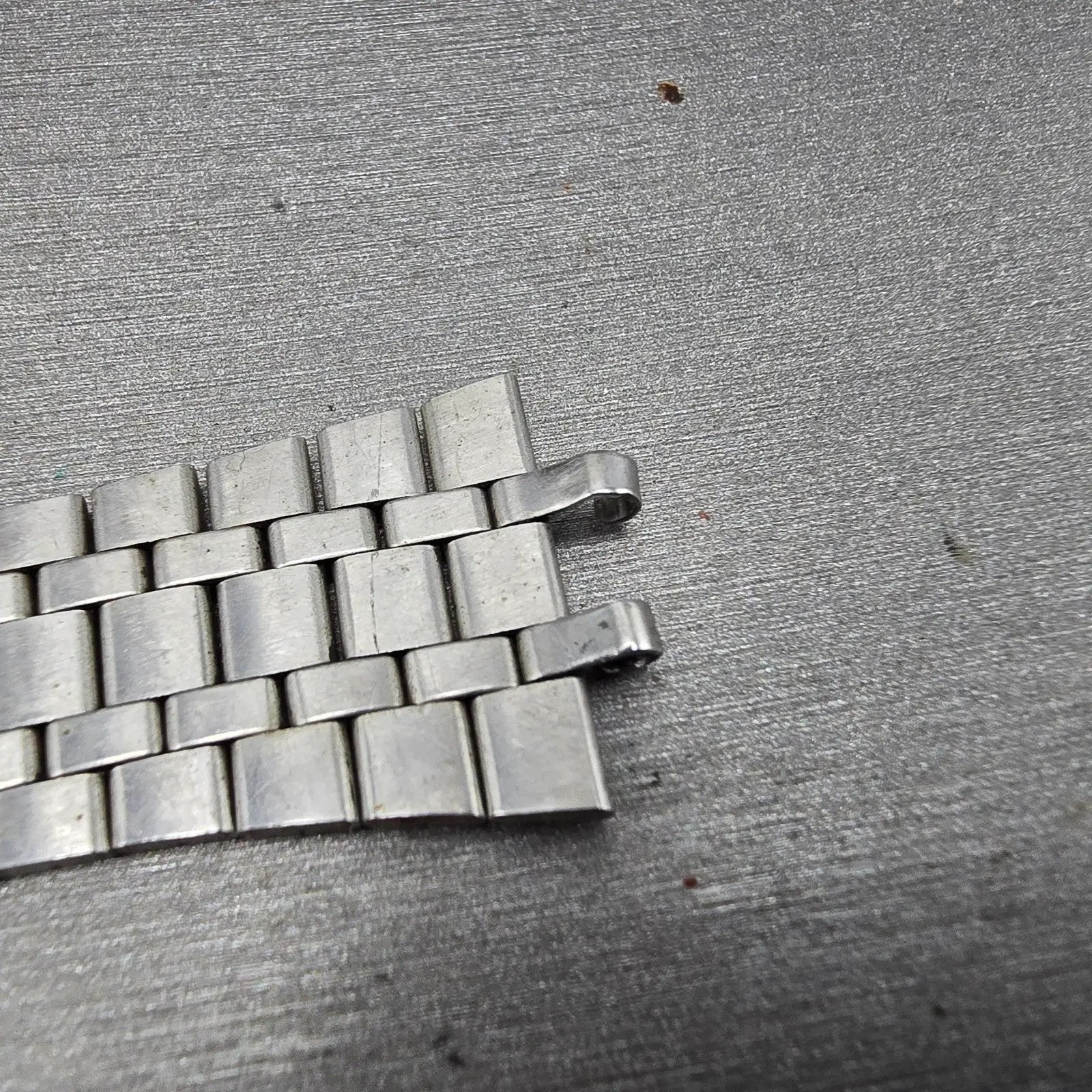 Seiko SQ Bracelet 20mm Stainless Steel Silver Tone Tri Folding Clasp VTG 610506