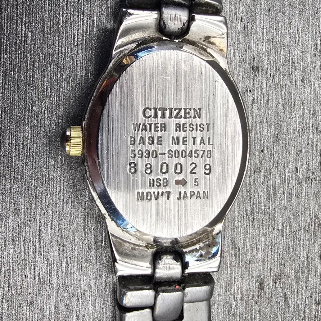 Citizen Watch Women 17mm Silver Dial Two Tone Oval 5930-S004578 New Battery VTG10