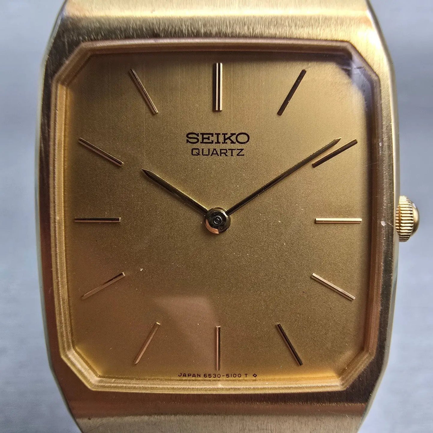 Seiko Watch Men 26mm Gold Dial Gold Tone Rectangle 6530-5089 New Battery Vintage1