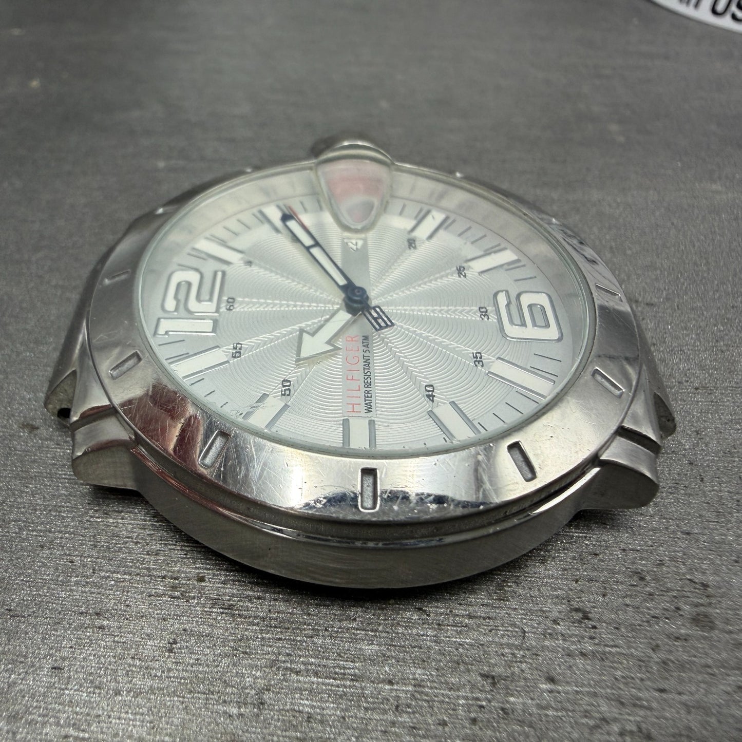 Tommy Hilfiger Watch Men 43mm Silver Dial Steel Date Round New Battery3
