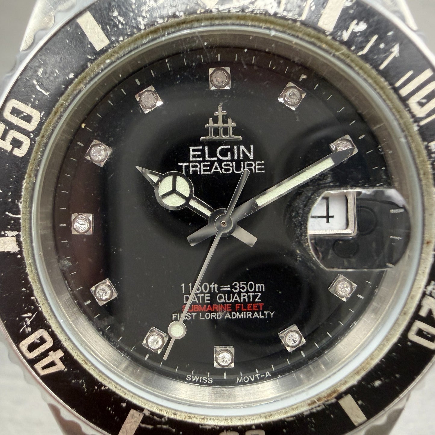 Elgin Treasure Dive Watch Men 39mm Black Dial Silver Date Round New Batt FK-2721