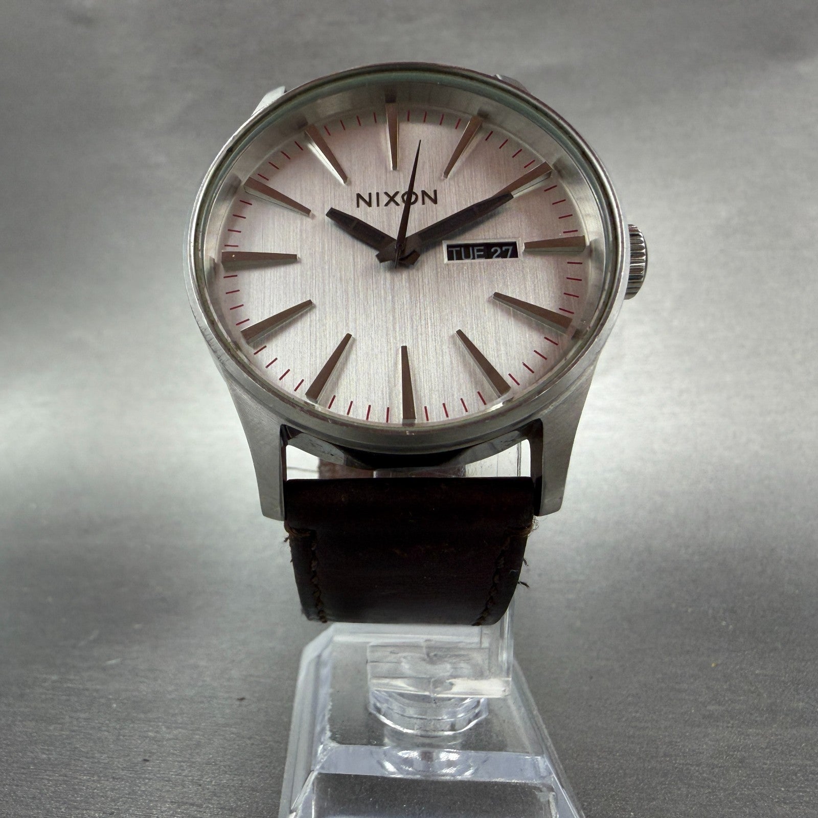 Nixon Sentry Watch Men 42mm Silver Dial Silver Tone Daydate Round New Battery5