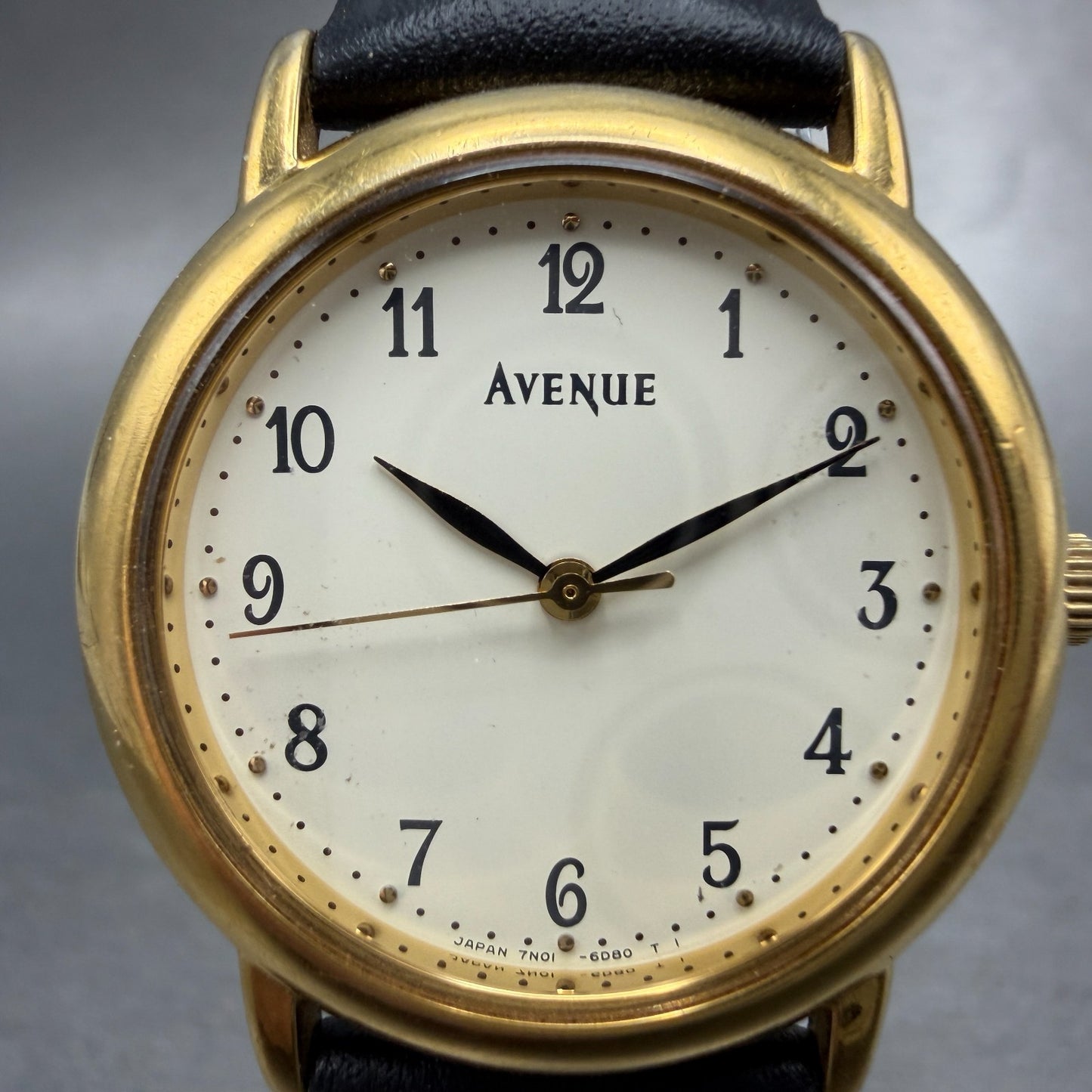 Seiko Avenue Watch Women 29mm Cream Dial Gold Tone Round 7N01-6D50 New Battery1