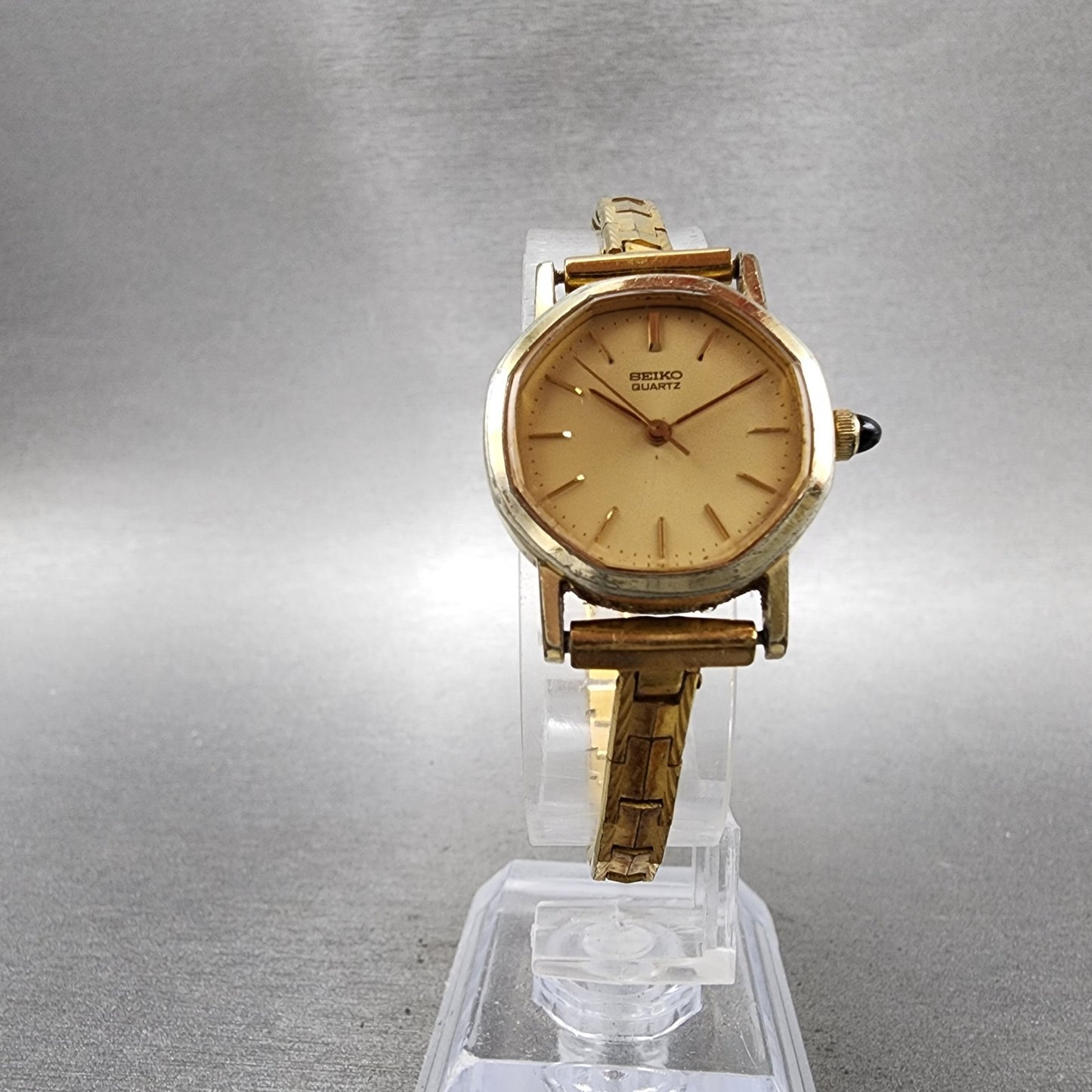 Seiko Watch Women 23mm Champagne Dial Gold Tone Octagon 26615009 New Battery5