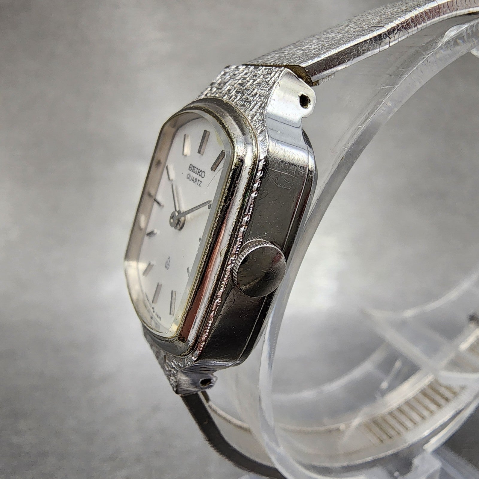 Seiko Tank Watch Women 19mm Silver Dial Silver Tone 435010 New Battery2
