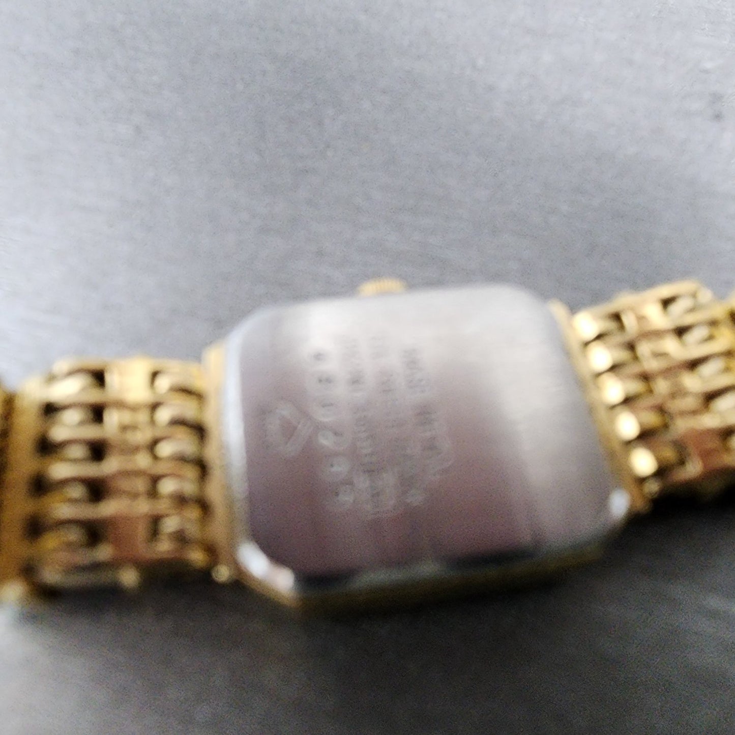 Seiko Tank Watch Women 16mm Champagne Dial Gold Tone 2c205449 New Battery9