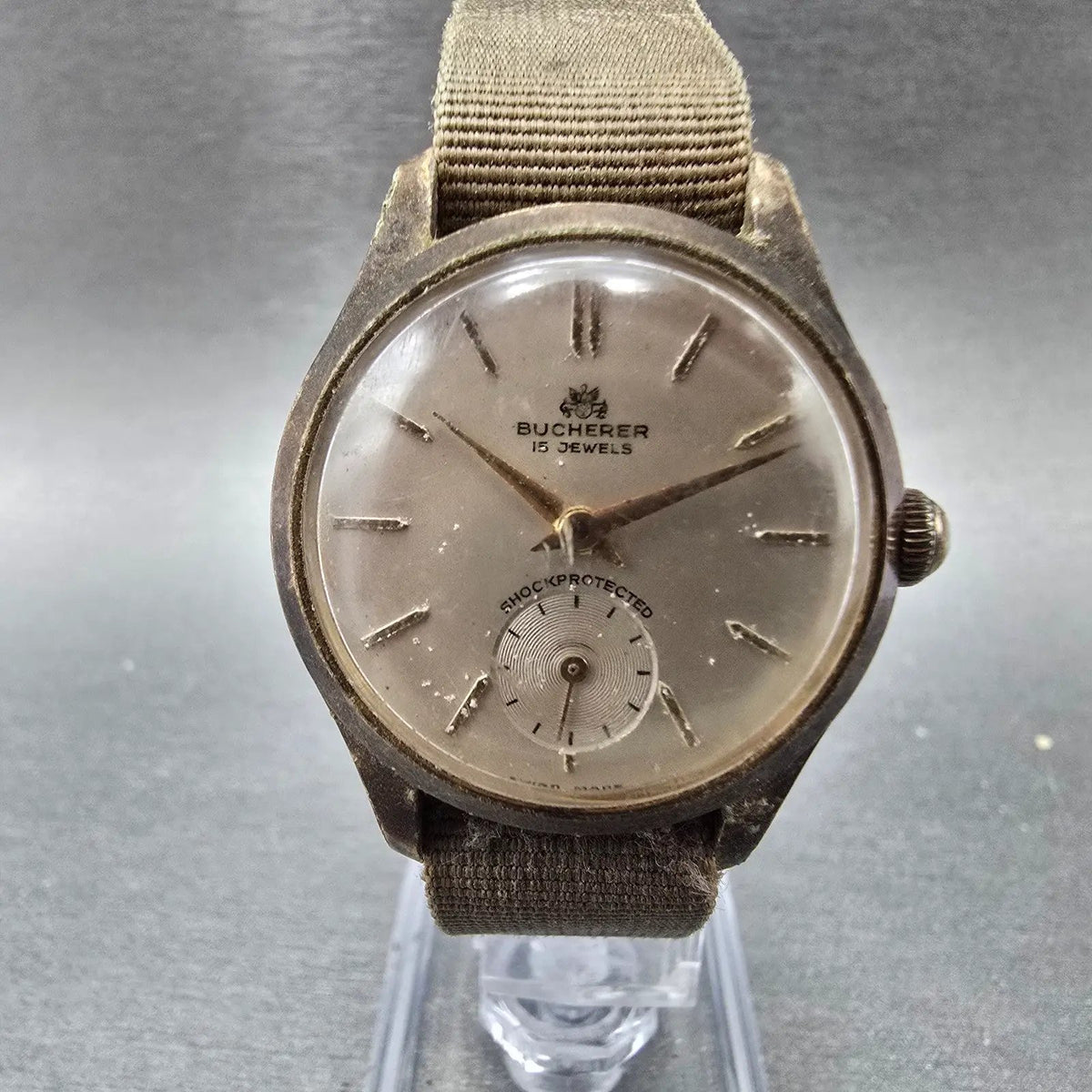 Bucherer Watch Unisex 30mmSilver Dial Gold Tone Small Seconds Manual Wind Runs0