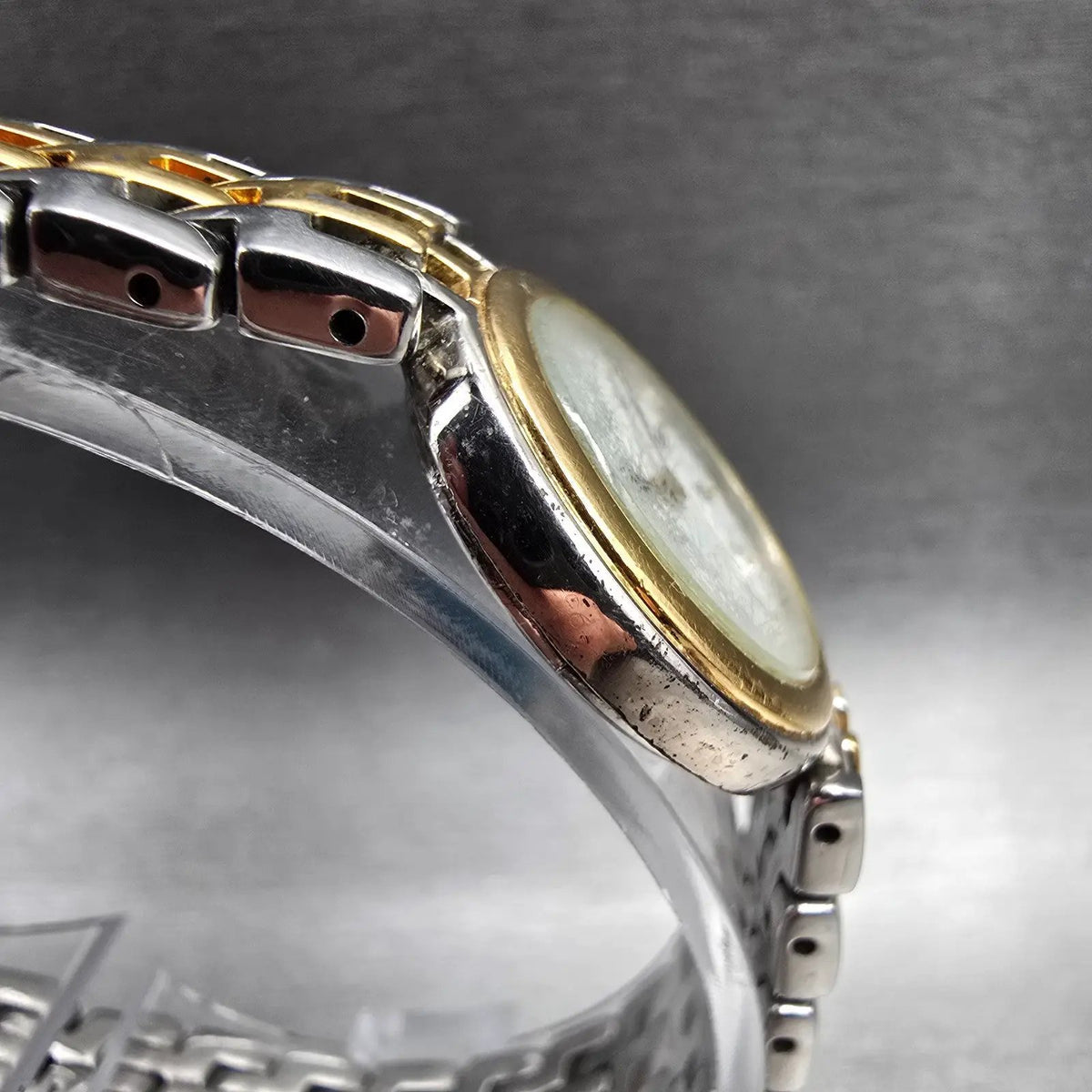 Seiko Watch Women 23mm White Dial Two Tone Round 4N00-1349 New Battery Vintage3