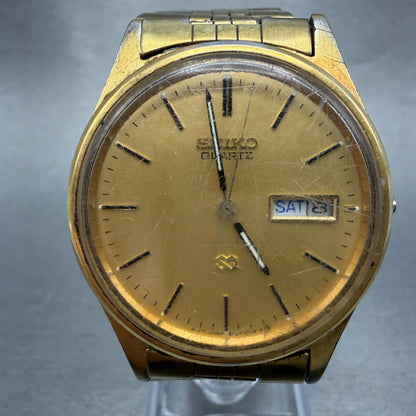 Seiko SQ Watch Men 35mm Gold Dial Gold Tone Daydate Round 5Y23-8040 PARTS VTG0