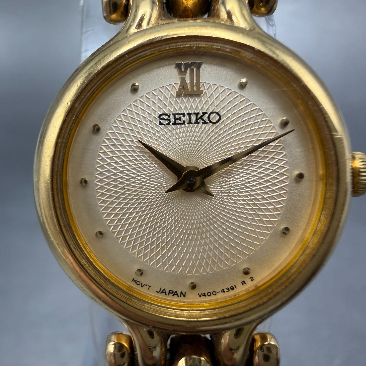 Seiko Watch Women 21mm Champagne Dial Gold Tone Round V400-1229 New Battery1