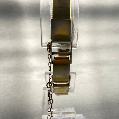 48302289
