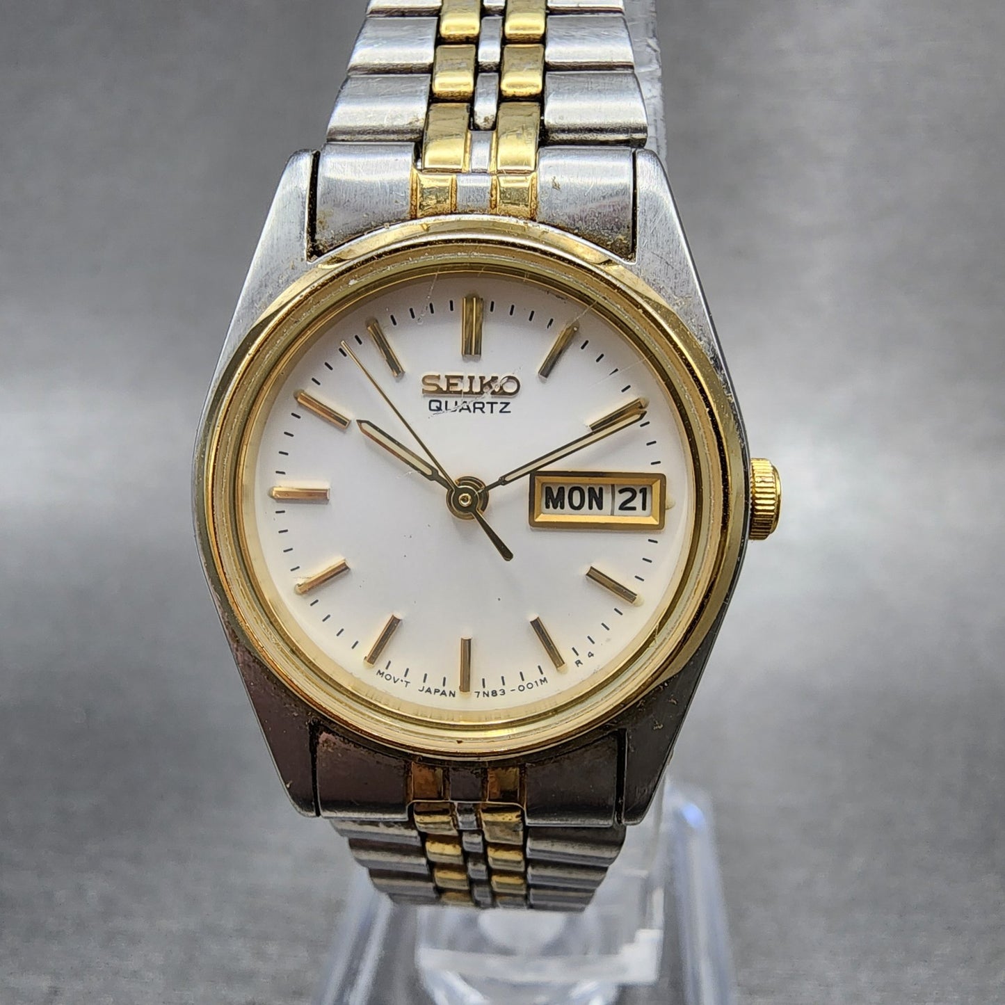 Seiko Watch Women 25mm White Dial Two Tone Daydate 7n830011 Round New Battery0