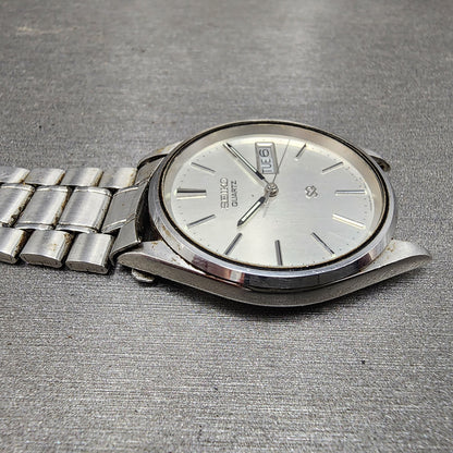 Seiko SQ Watch Men 34mm Silver Dial Silver Tone Daydate 81238009 PARTS6