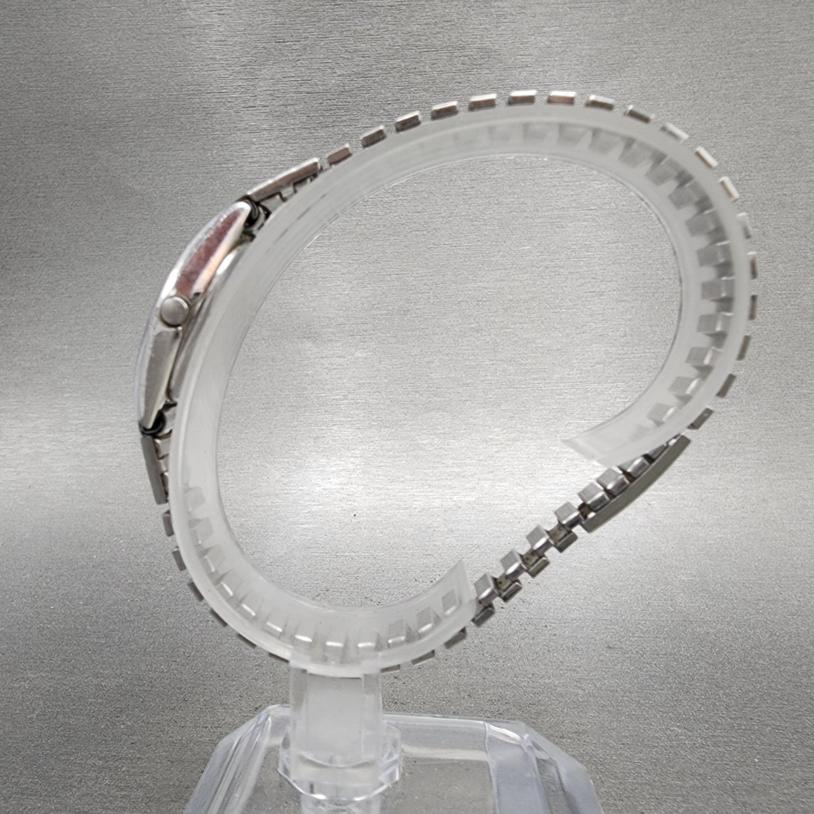 Seiko Watch Women 20mm White Dial Silver Tone Oval 34215019 New Battery VTG6