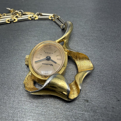 Vendome Neclace Watch 30mm Rose Dial Gold Tone Oval Manual Wind Runs Vintage4