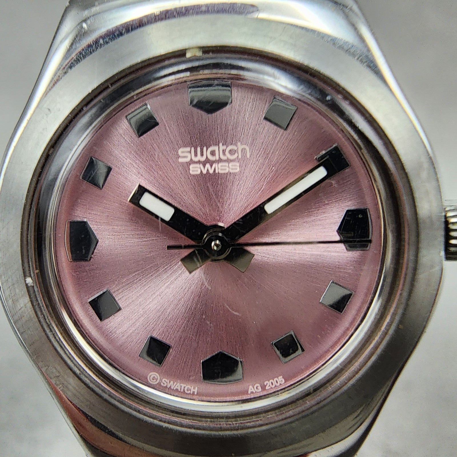 Swatch irony Untreated Watch Women 25mm Pink Dial Silver Tone Round New Battery1