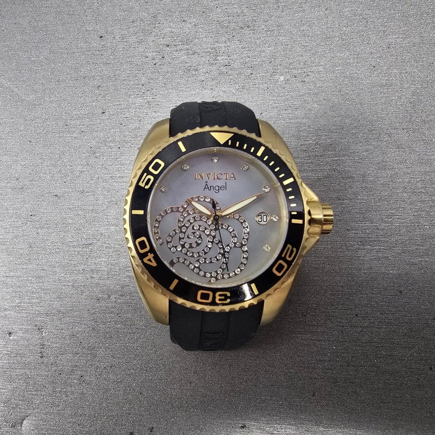 Invicta Angle Dive Watch Women 39mm MOP Dial Gold Tone Date 0489 New Battery0