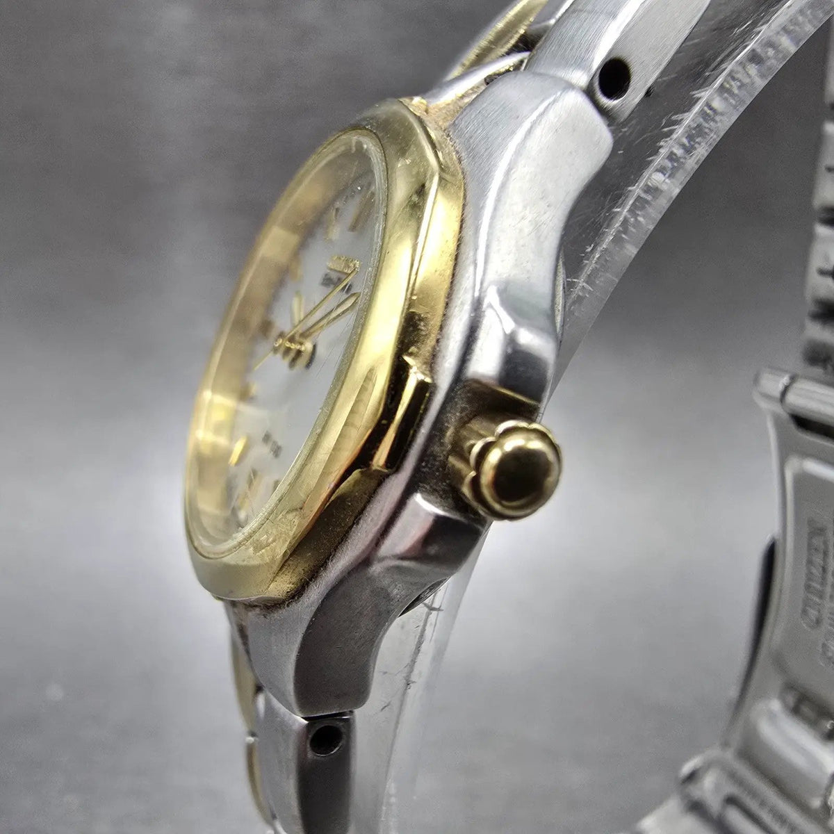 Citizen Eco-Drive Watch Women 25mm Silver Dial Two Tone Date Round Works E0102