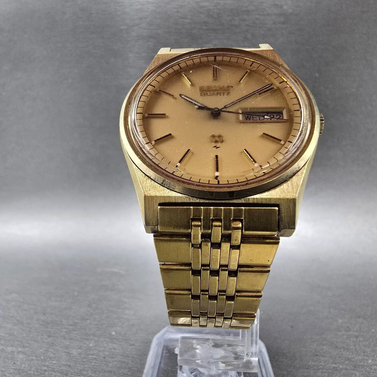 Seiko SQ Watch Men 34mm Gold Dial Gold Tone Daydate Round 7123-8439 PARTS VTG6