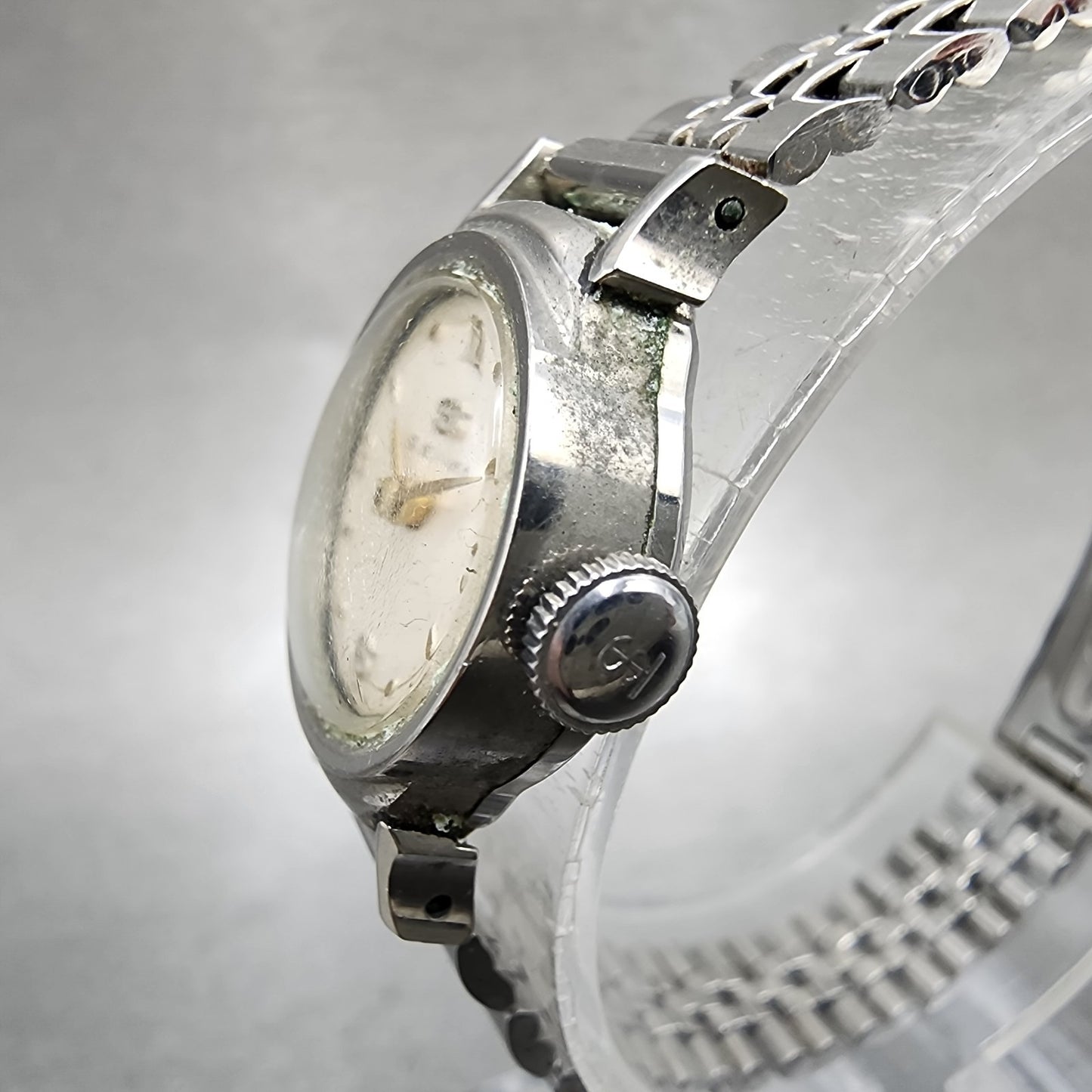 Seiko Manual Watch Women 18mm White Dial Silver Tone Round SP14 Runs2