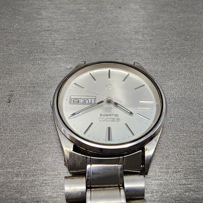 Seiko SQ Watch Men 34mm Silver Dial Silver Tone Daydate 81238009 PARTS5