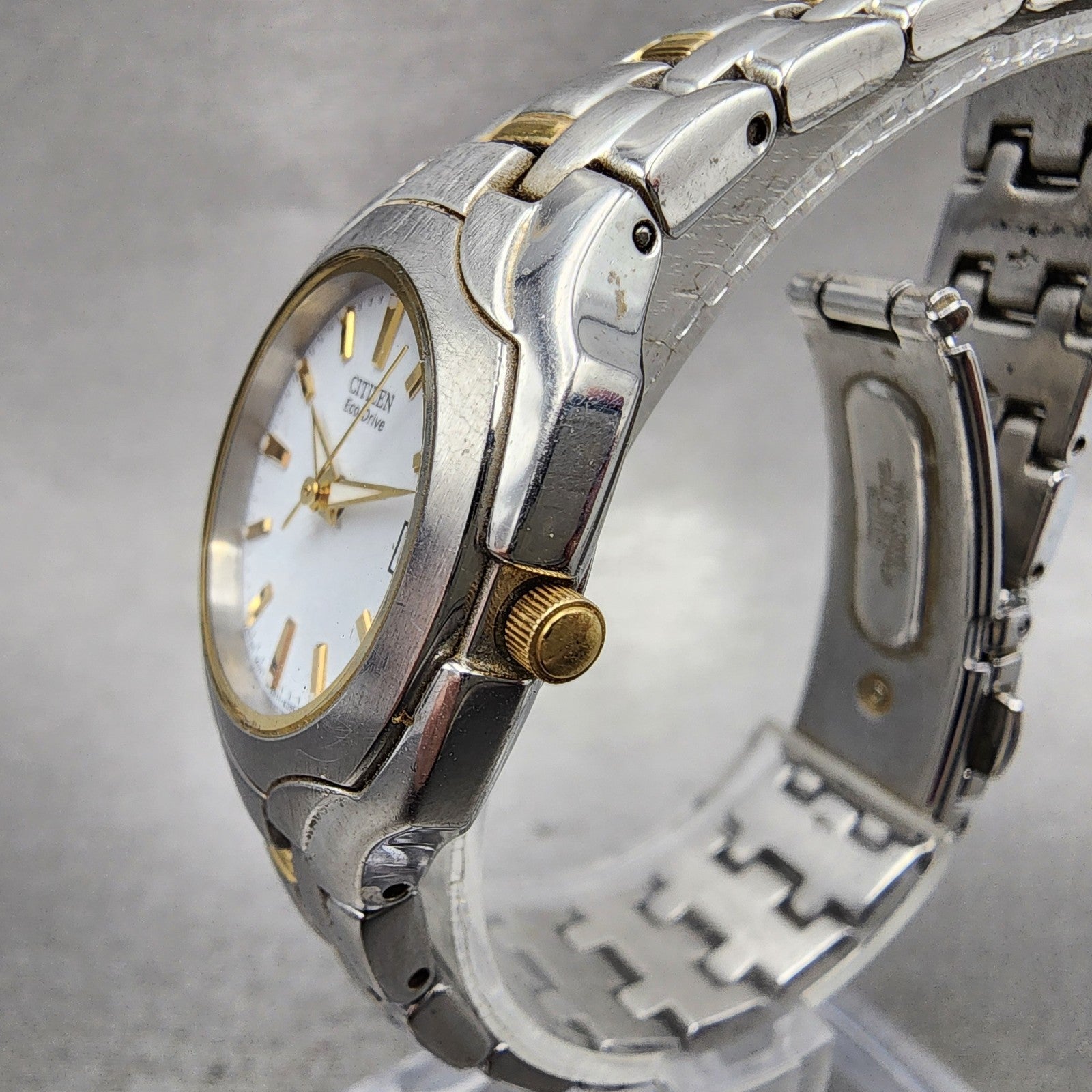 Citizen EcoDrive Watch Women 25mm White Dial Two Tone Date E011S049601 Run2