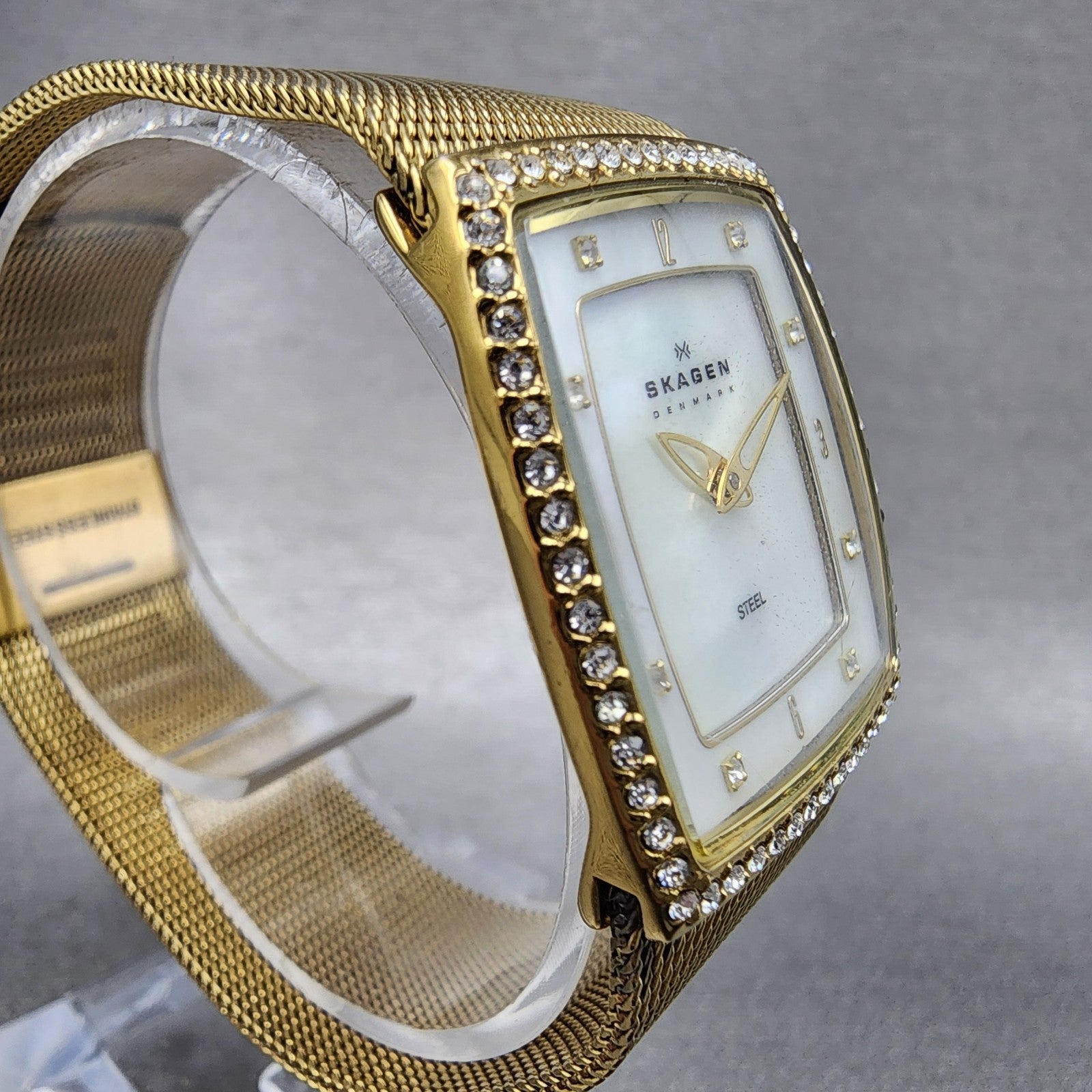 Skagen Tank Watch Women 27mm MOP Dial Gold Tone Rectangle 384SGG New Battery3