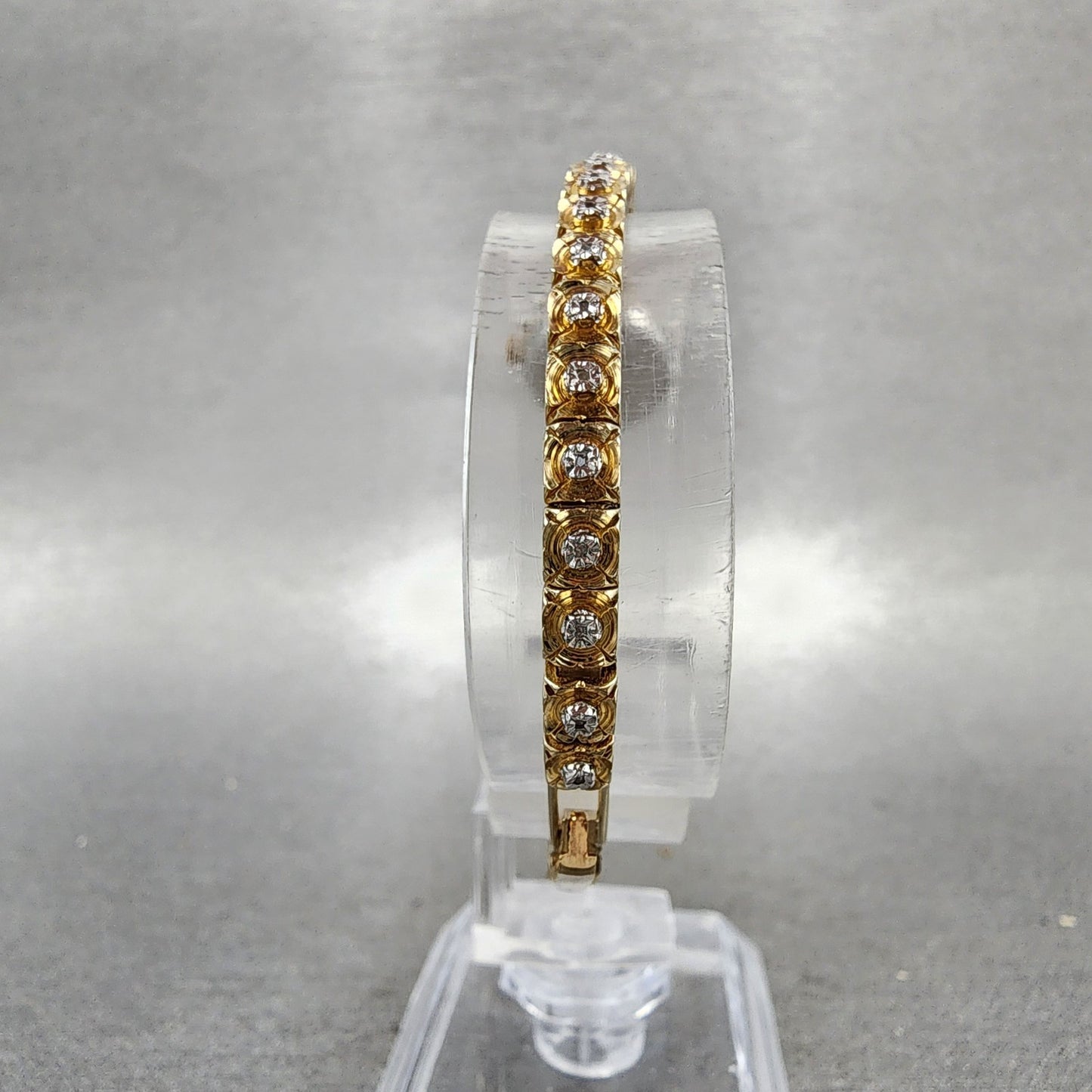 Armitron Deauville Watch Women 14mm Champagne Dial Gold Tone Oval New battery8