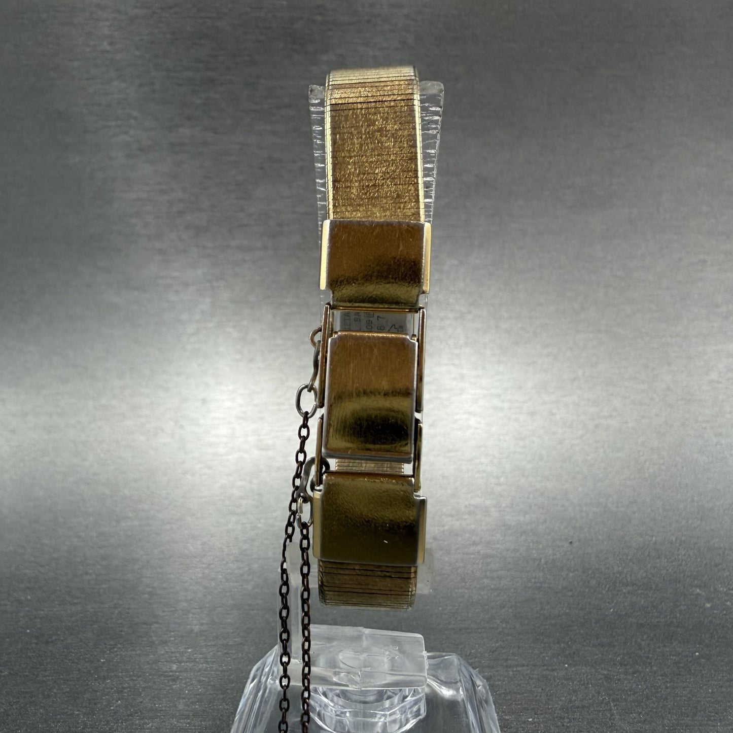 Seiko Tank Watch Women 12mm Gold Dial Gold Tone Rectangle 2E20-5409 New Batt UUK7
