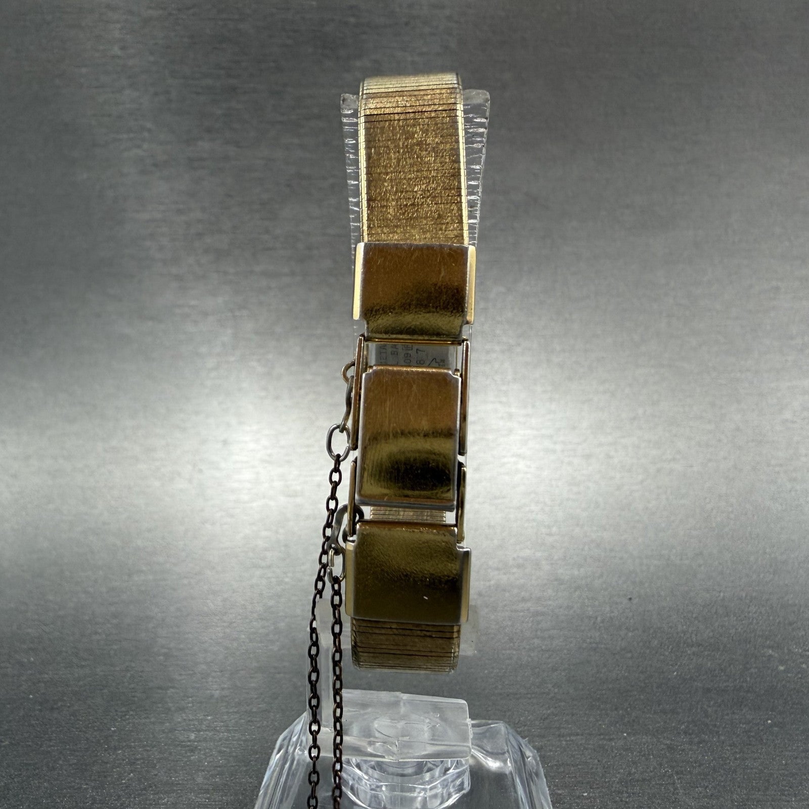 Seiko Tank Watch Women 12mm Gold Dial Gold Tone Rectangle 2E20-5409 New Batt UUK7