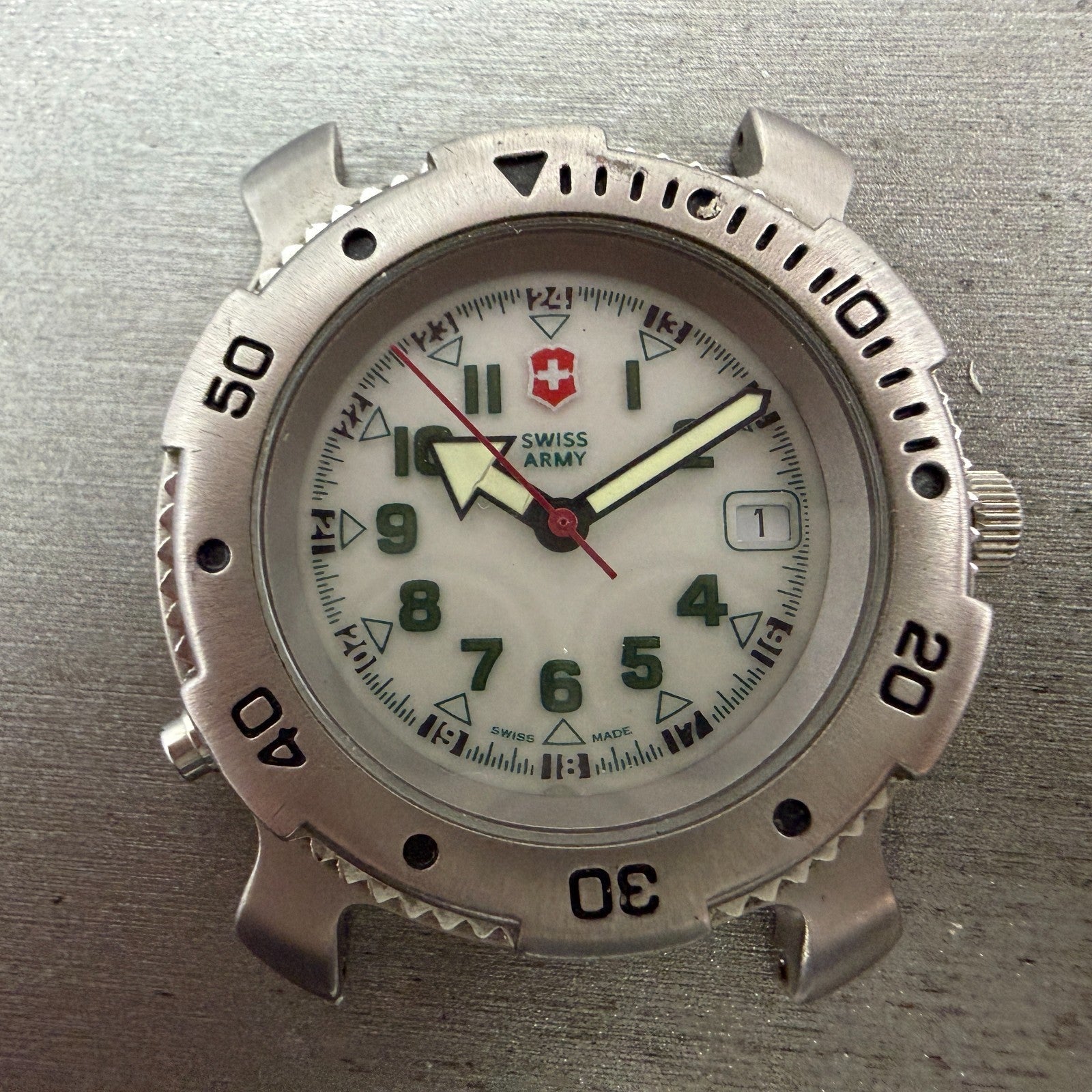 Swiss Army Sports Line Watch Men 37mm White Dial Silver Tone Date Backlight PART2